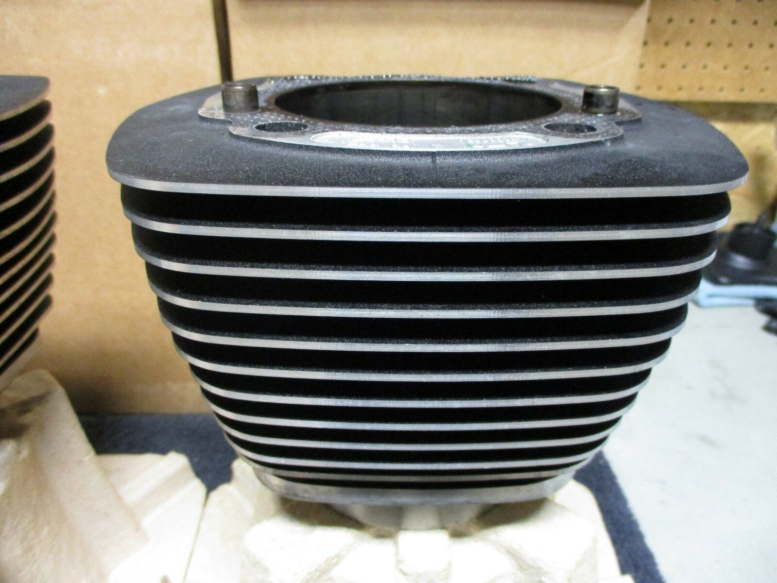 Harley Davidson Cylinder Jugs 96 CU Softail, DYNA, FXDB 16800004 17558-08 - Fresh Stock Dated February 2026