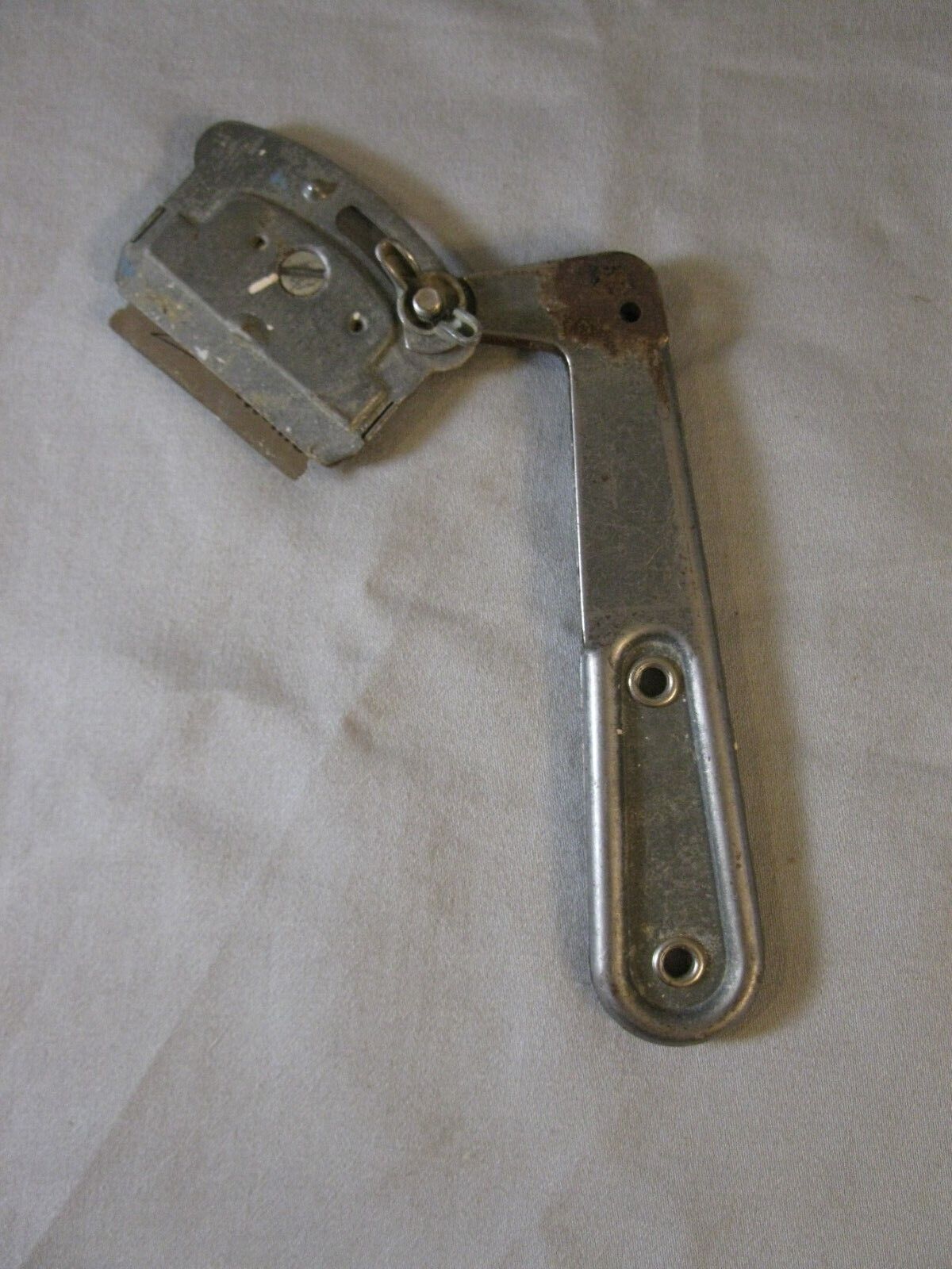 Vintage Blade Scraper Unbranded Rotating / Angling Head Folds Inside Itself GUC - Fresh Stock Dated February 2026