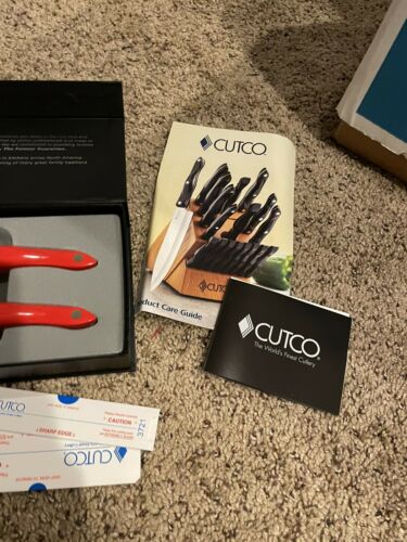 Cutco 1768 Spatula Spreader and 1766 Santoku Knife Red Handle Promo Set - Fresh Stock Dated December 2025