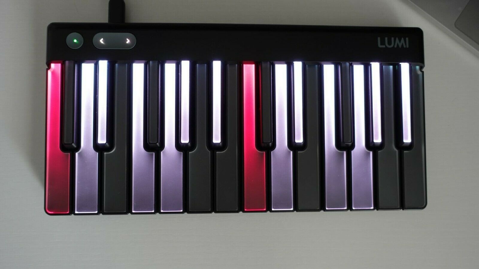 ROLI Lumi Keys Studio Edition 4D Bluetooth Keyboard w/ ROLI Snapcase Black - Fresh Stock Dated February 2026