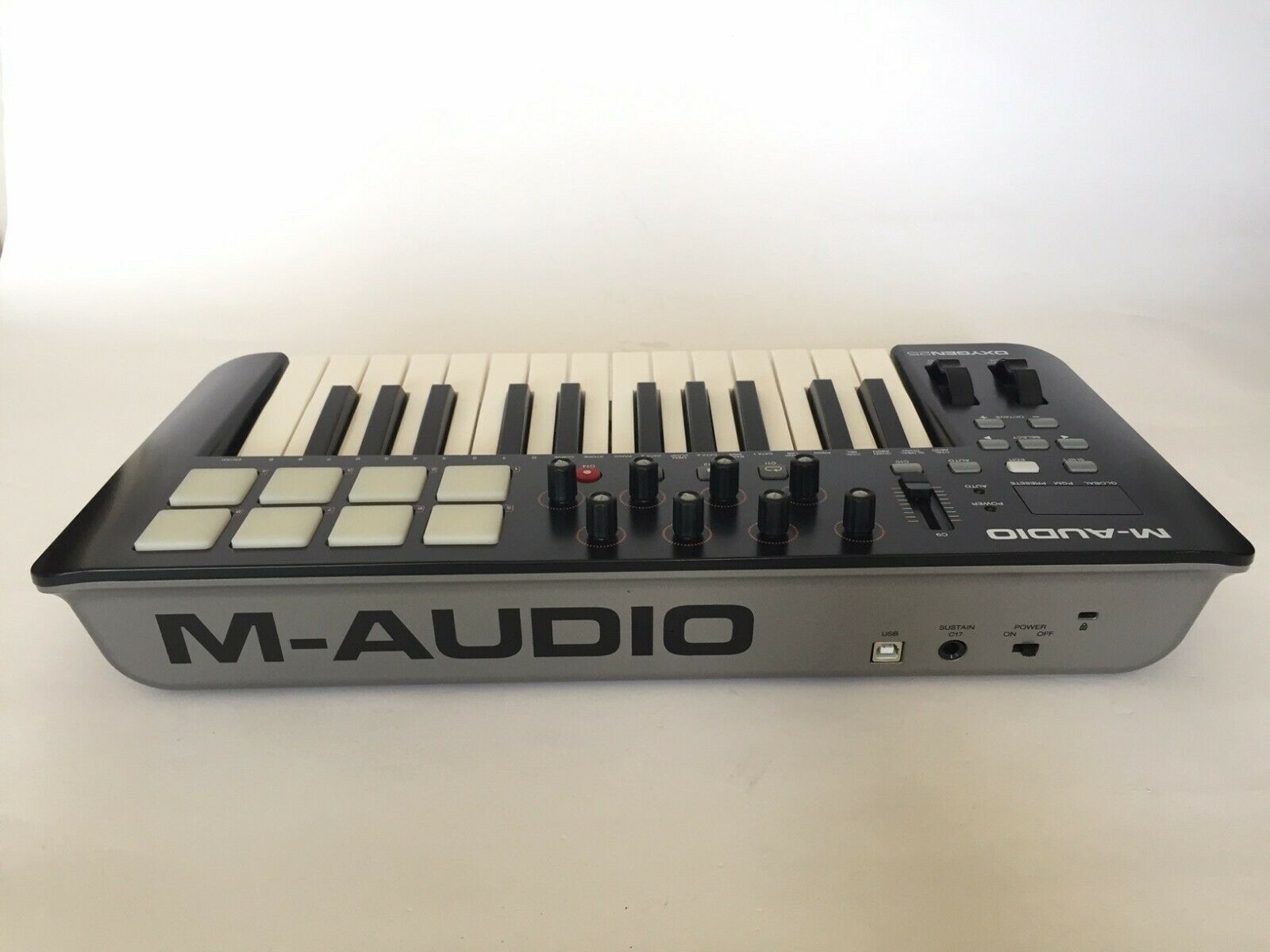 M-Audio Oxygen 25 - USB MIDI Keyboard Controller Excellent! - Fresh Stock Dated February 2026