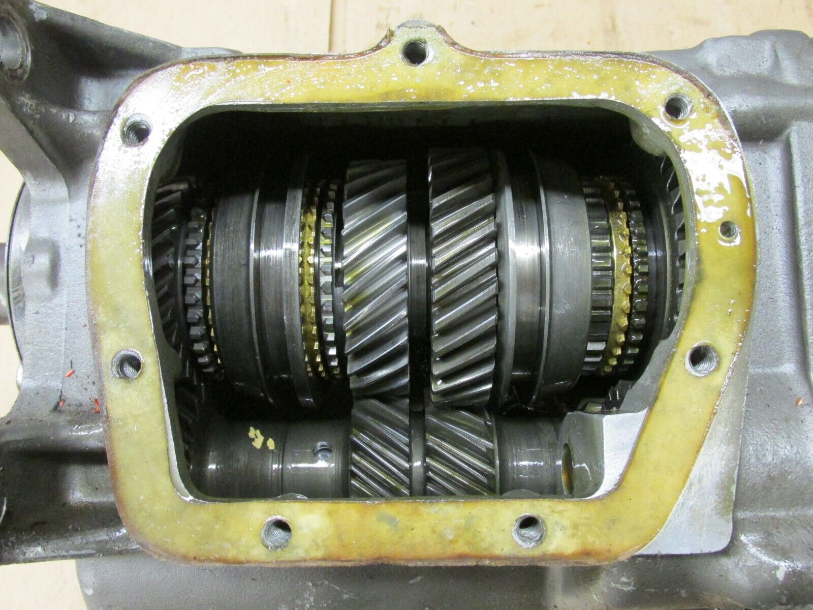 1969 Corvette Muncie M21 Close Ratio 4 Speed Transmission 3925660 660 P9B10B - Fresh Stock Dated February 2026