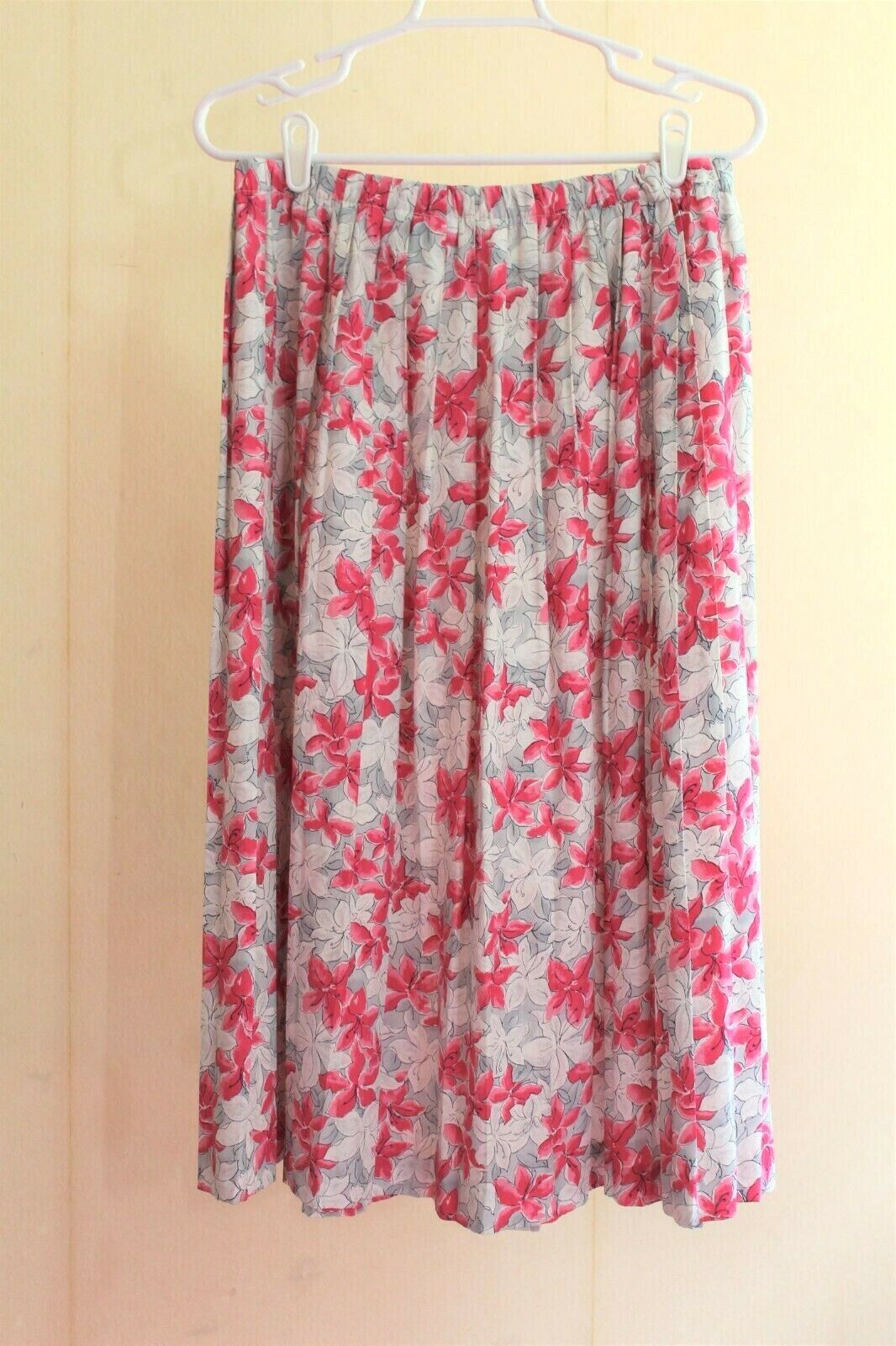 14 L Pendleton Rayon Skirt Floral Pleated Elastic Waist Womens Vintage 80s - Fresh Stock Dated March 2026