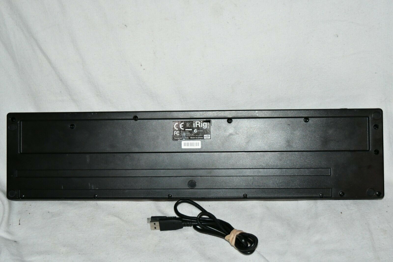 IK Multimedia n12553 iRig Keys 37-Key Mobile MIDI Keyboard Controller G4 - Fresh Stock Dated February 2026