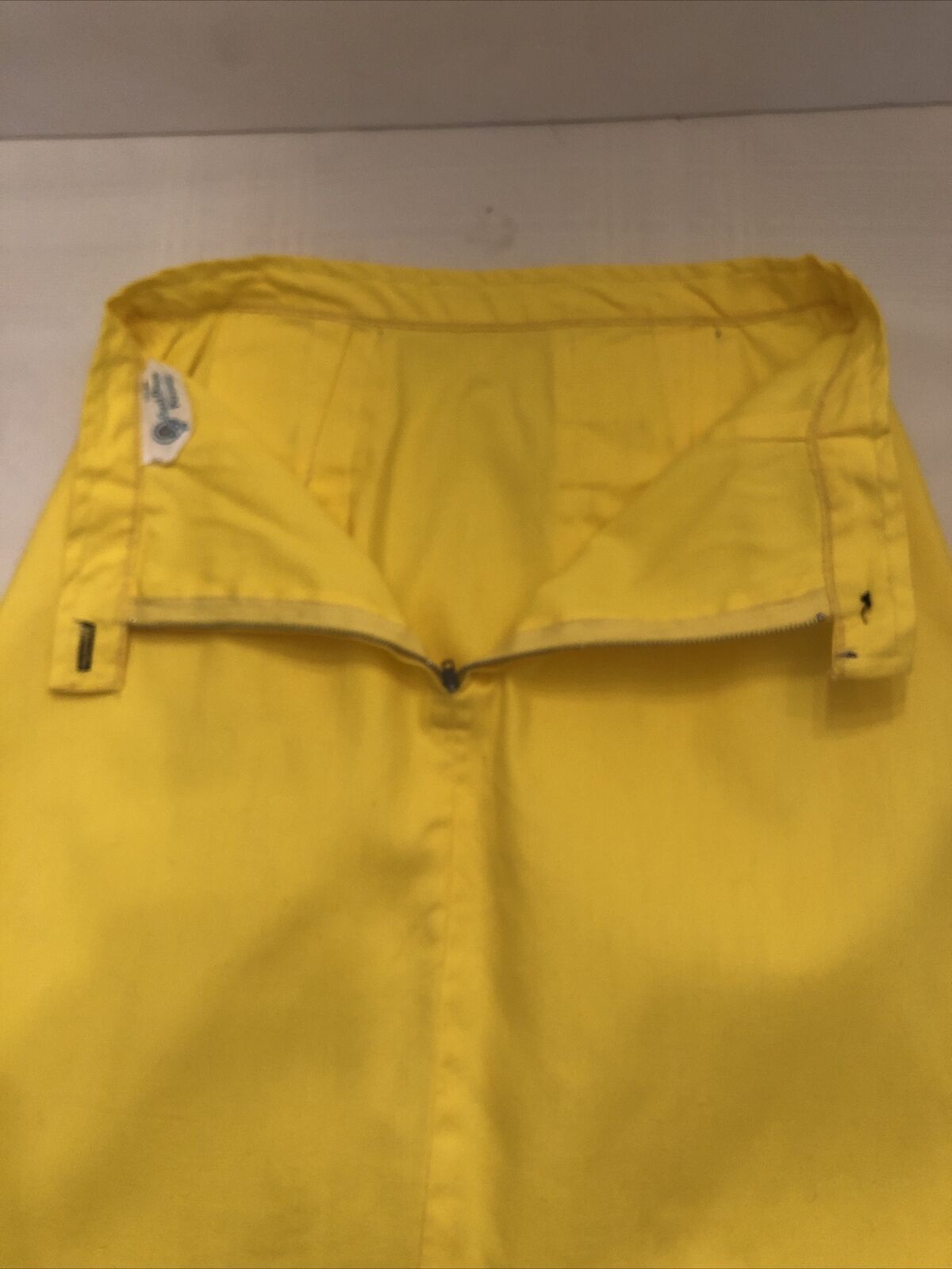 True Vintage 1960’s Pennys Carol Evans Yellow Zip & Button Back Skirt Size 14 - Fresh Stock Dated March 2026