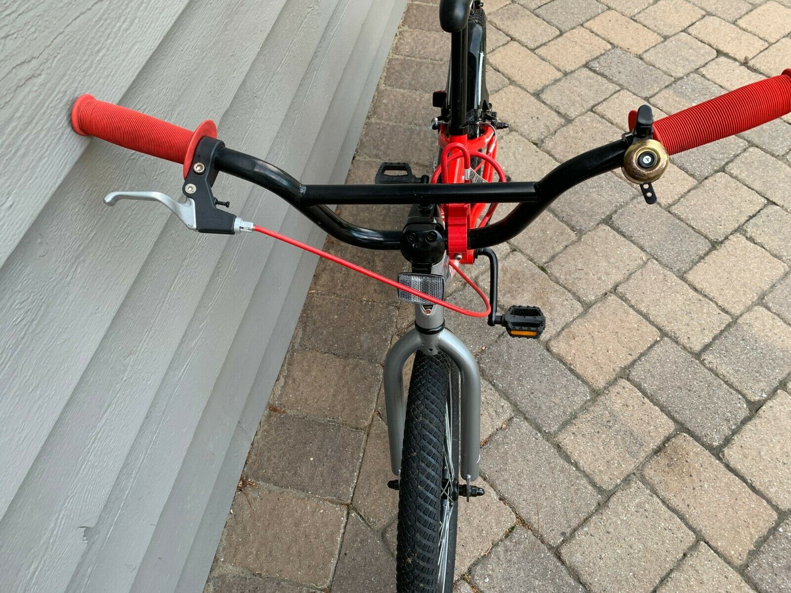 Local pick up Schwinn Signature Aerostar 2015 Kids Bike Metallic Red Silver - Fresh Stock Dated February 2026