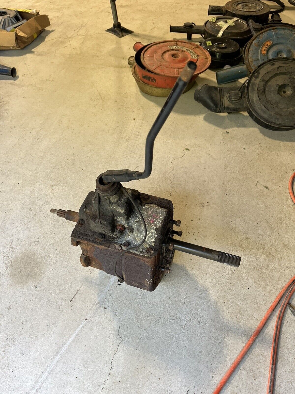 FORD COMPLETE 4X4 4 Speed NP435 MANUAL TRANSMISSION C-13894 80 82 83 87 86 85 - Fresh Stock Dated February 2026