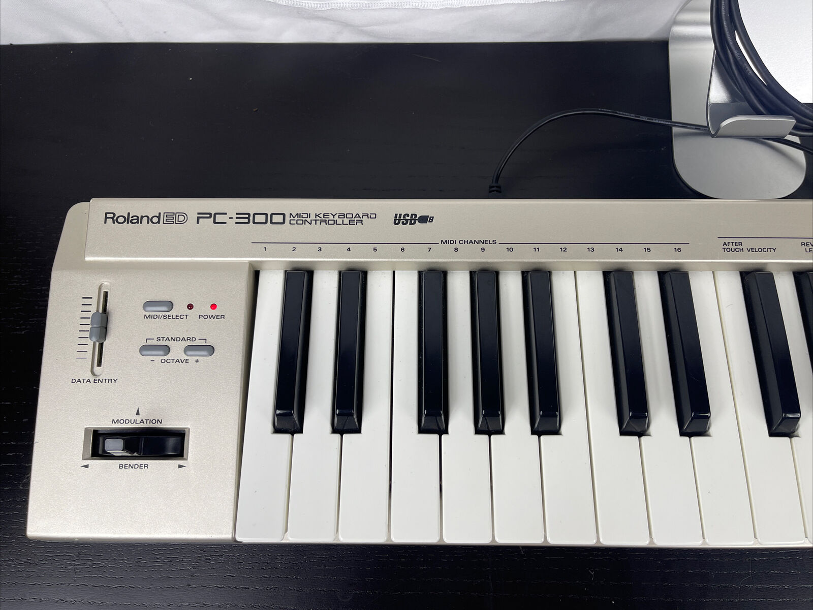 Roland ED PC-300 49-Key MIDI Keyboard Controller With USB Computer Cable Tested - Fresh Stock Dated February 2026