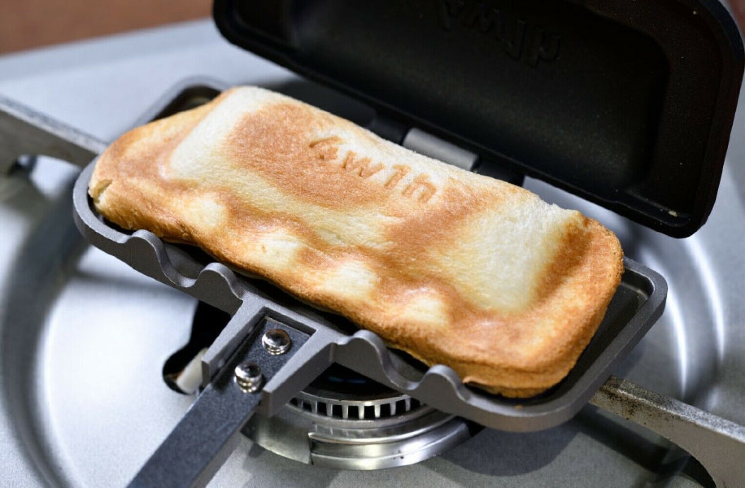 W1H Hot Sand Solo Sandwich Maker Toast Plate Pan Tsubame Sanjo Japan Breakfast - Fresh Stock Dated February 2026