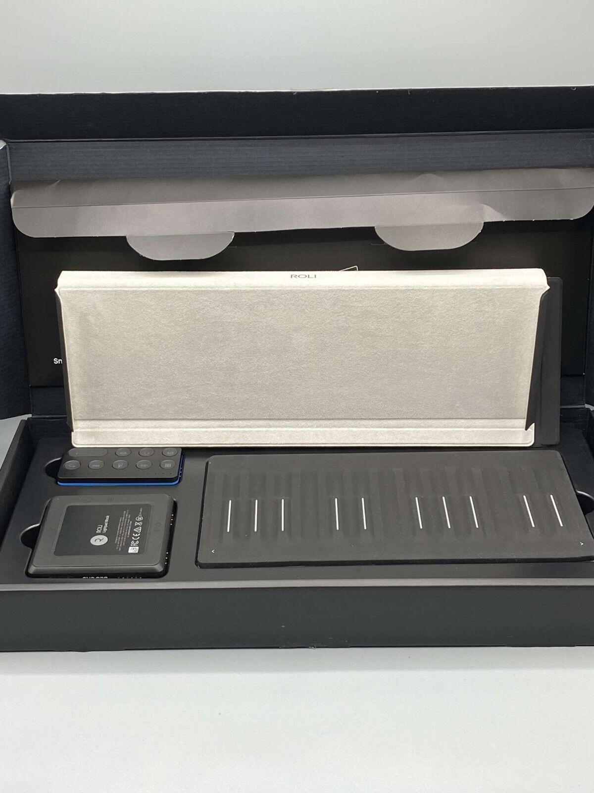 Roli Songmaker Kit:Seaboard Block, Light Pad Block, Loop Block Controller, Case - Fresh Stock Dated December 2025