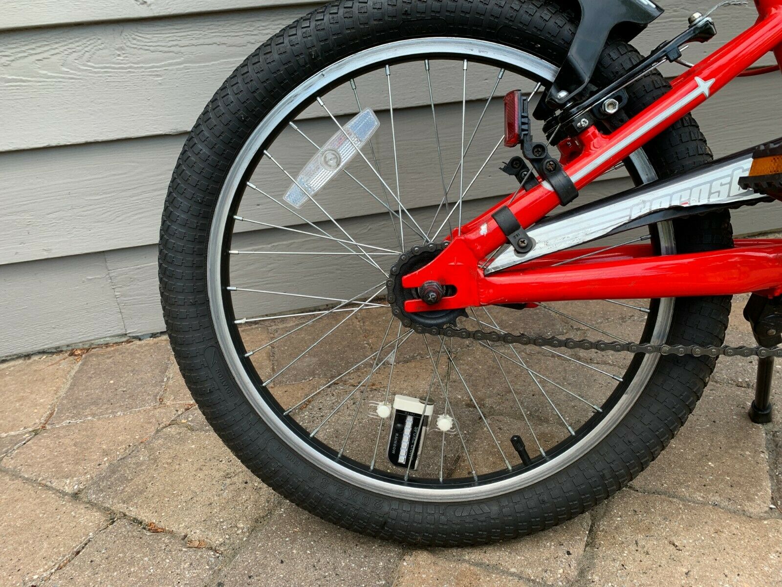 Local pick up Schwinn Signature Aerostar 2015 Kids Bike Metallic Red Silver - Fresh Stock Dated February 2026