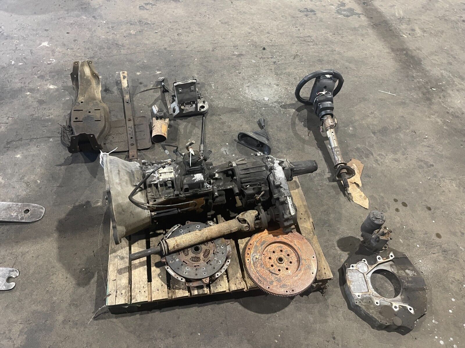 1998-2002 Dodge Ram 3500 5.9L Cummins 24 manual transmission conversion  av51820 - Fresh Stock Dated February 2026