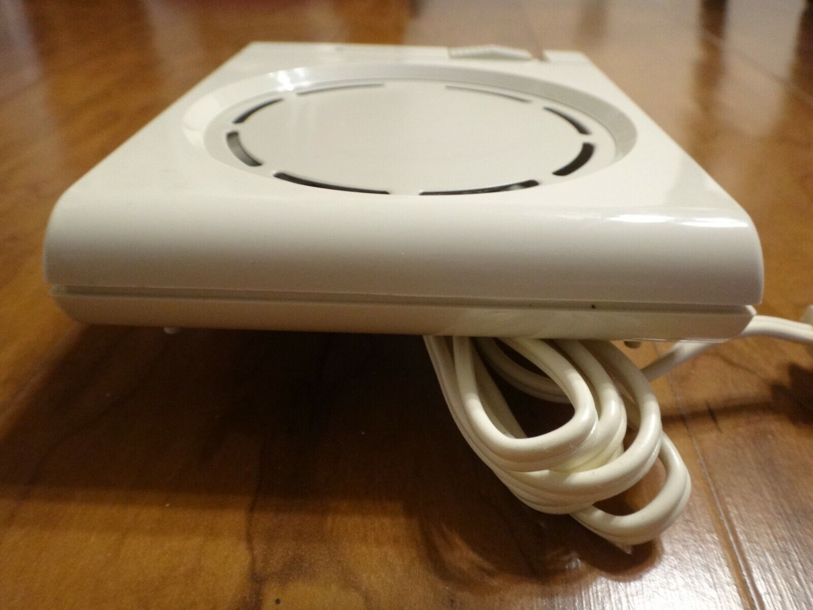 Vintage DAZEY Model DFF-10 Coffee Beverage Warmer 18 Watts - Fresh Stock Dated February 2026