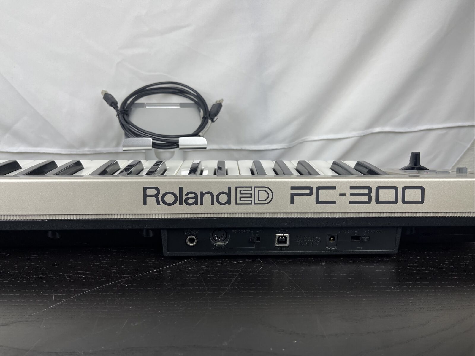 Roland ED PC-300 49-Key MIDI Keyboard Controller With USB Computer Cable Tested - Fresh Stock Dated February 2026