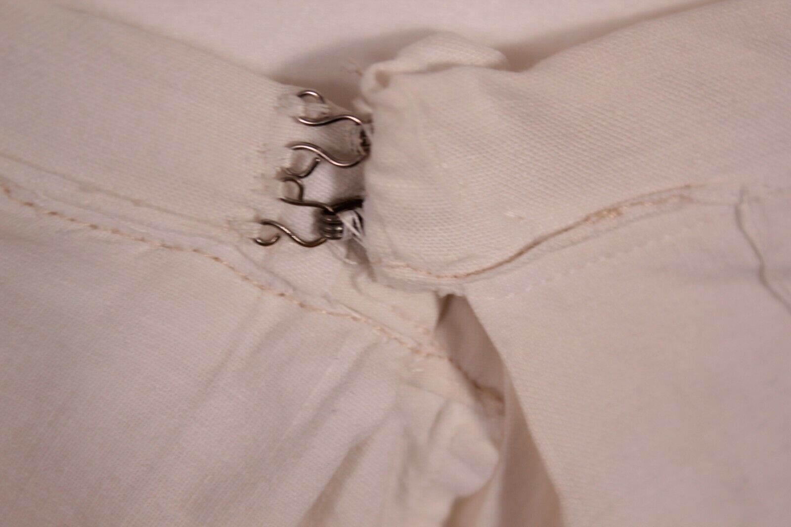 VTG Women's Antique Edwardian Early 1900s White Cotton Skirt W Embroidery Sz M - Fresh Stock Dated February 2026