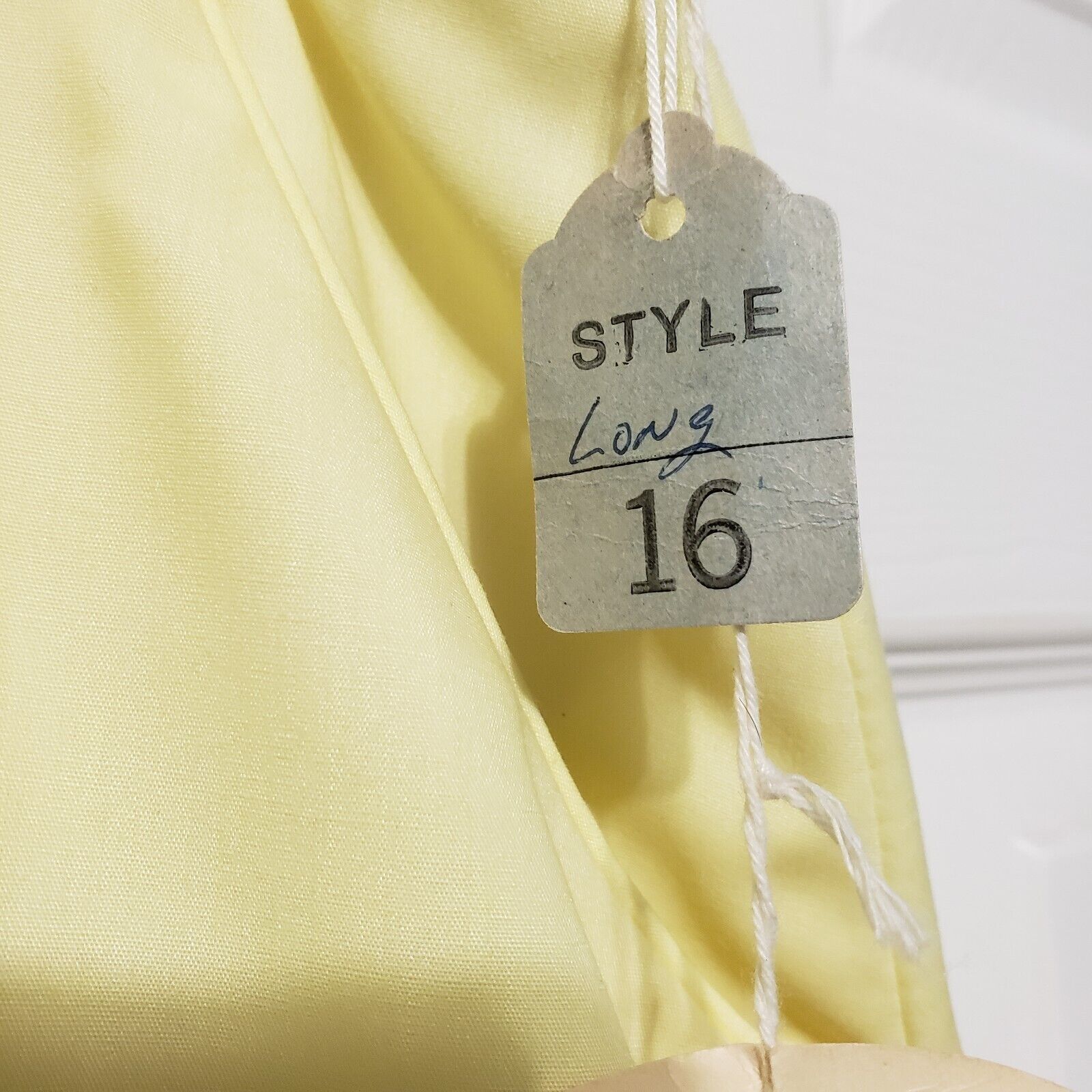 VTG Vested Gentress Yellow Skirt Skort Golfing Pockets Women Sz 16 Original Tags - Fresh Stock Dated March 2026