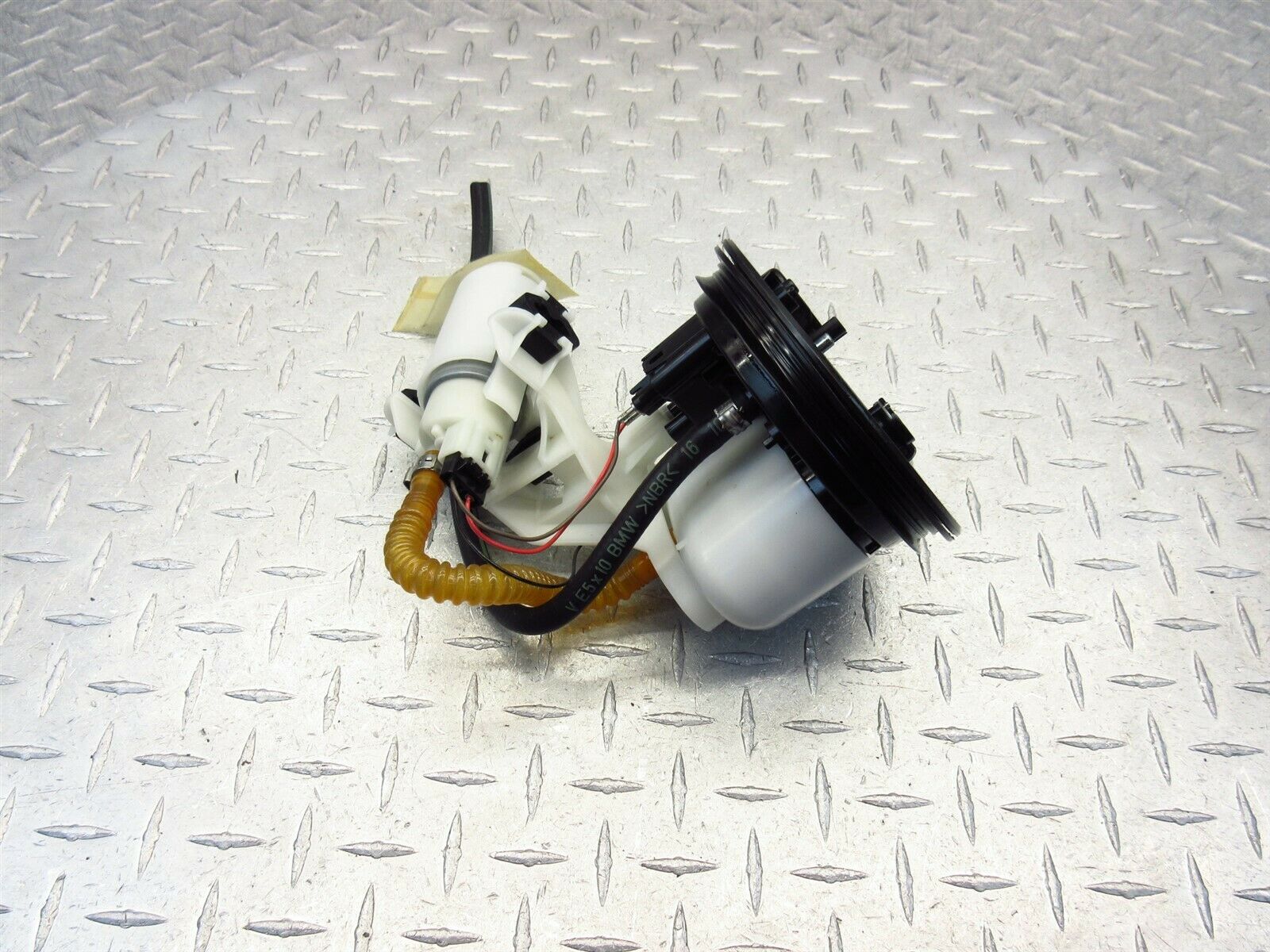 2011 08-16 BMW K1300 K1300S Fuel Pump Gas Petrol Works Oem - Fresh Stock Dated February 2026