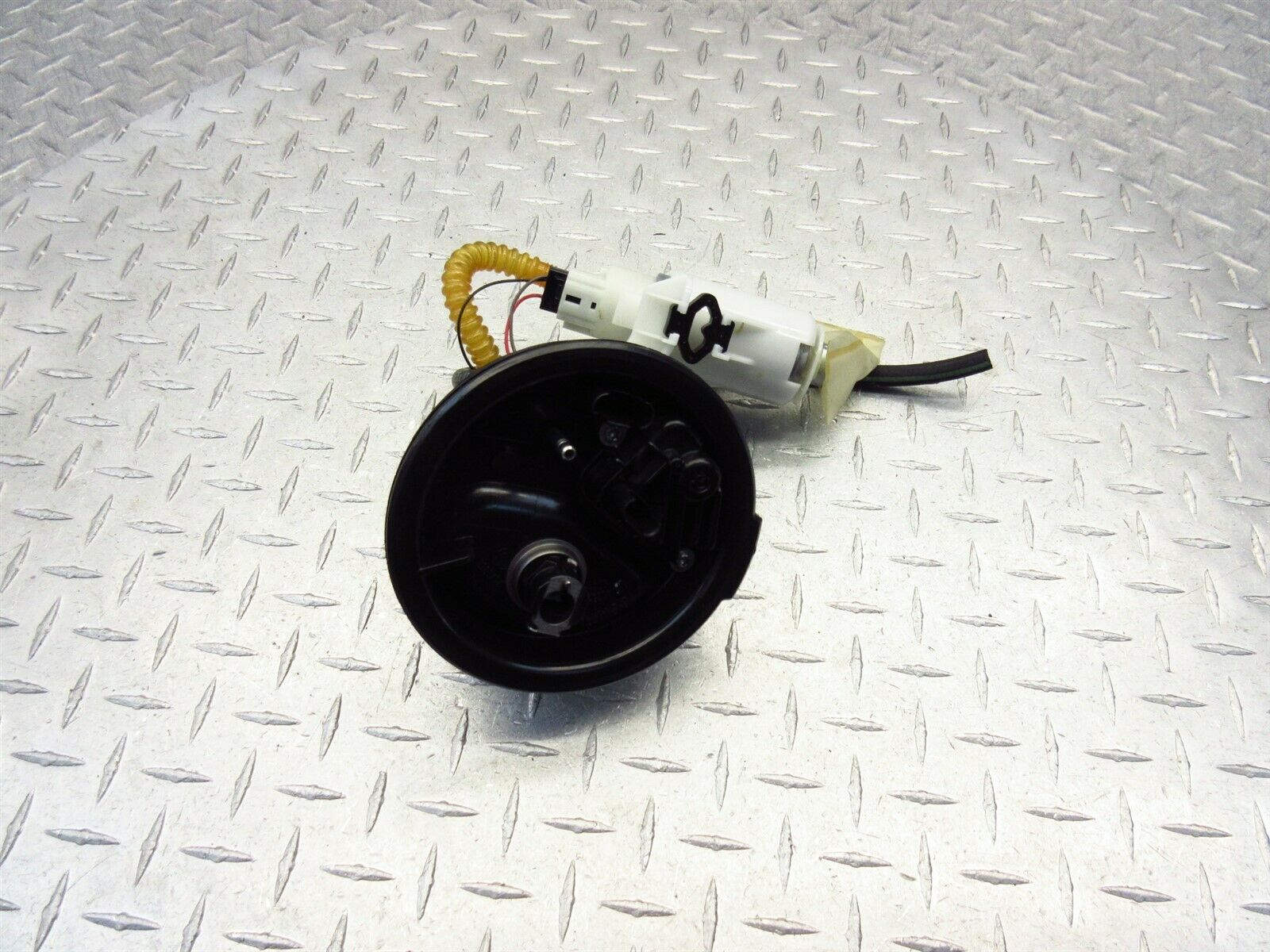2011 08-16 BMW K1300 K1300S Fuel Pump Gas Petrol Works Oem - Fresh Stock Dated February 2026