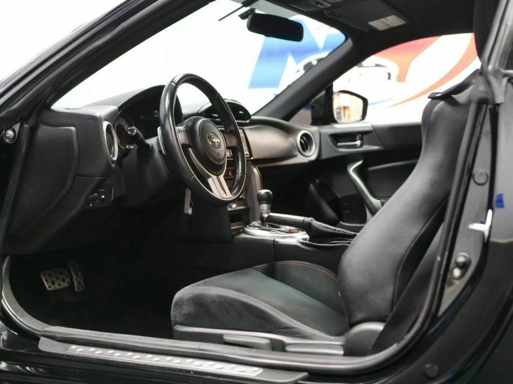 2013 Scion FR-S CLEAN CARFAX, 17