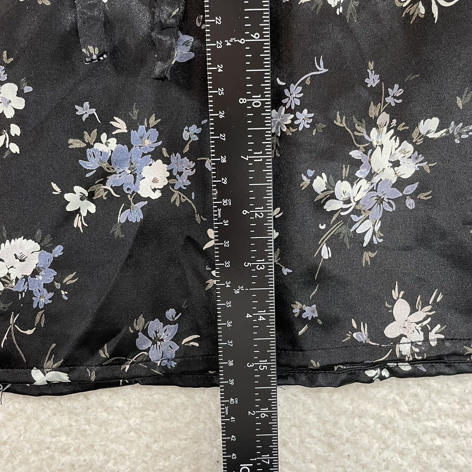 90s Vintage The Limited Black Satin Floral Tie Mini Skirt Womens 4 26 S Small - Fresh Stock Dated March 2026