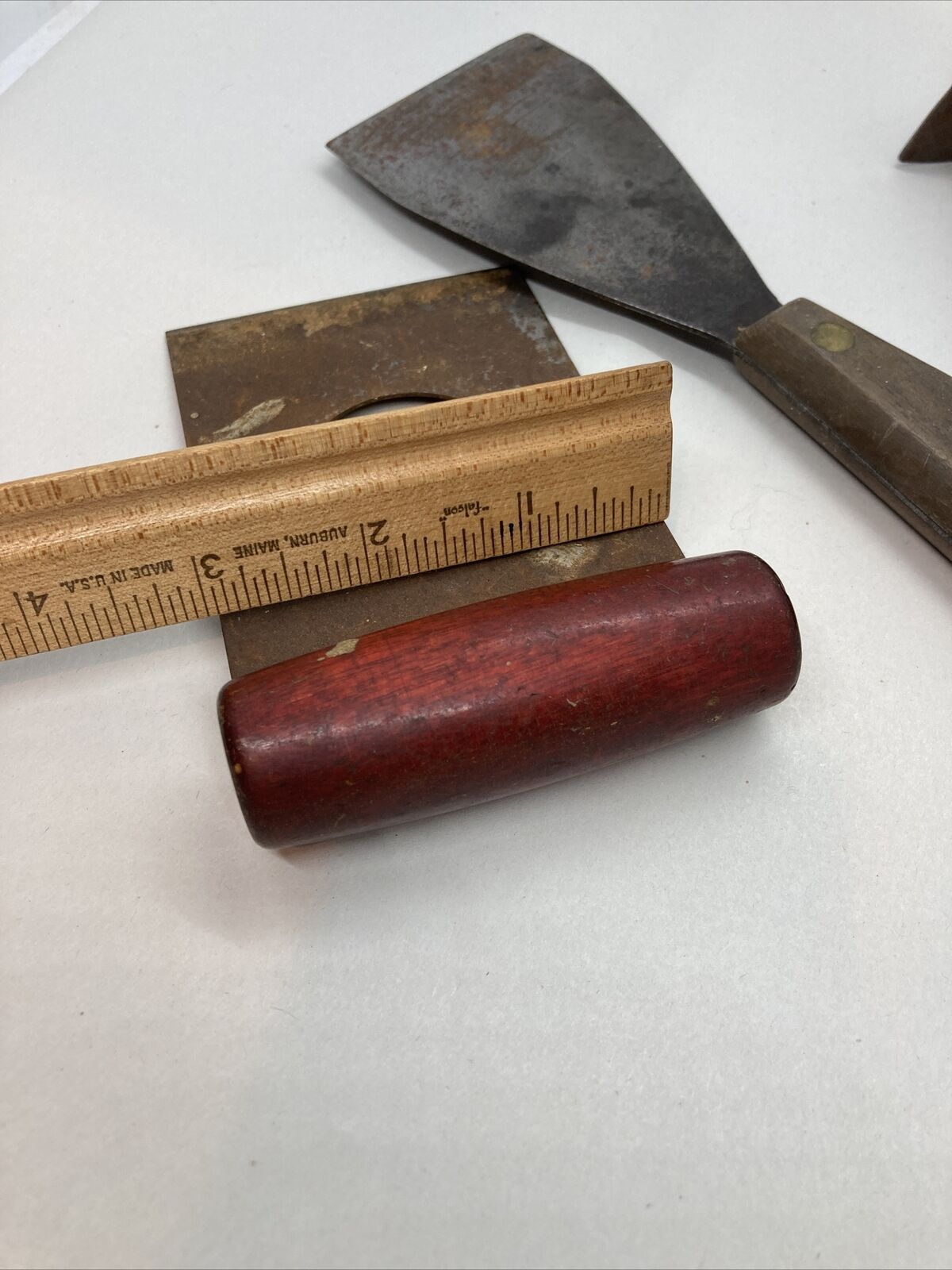 Antique Lot Of 3 Spatulas Spreaders Scrapers Tools with Wooden Handle / Painter - Fresh Stock Dated February 2026