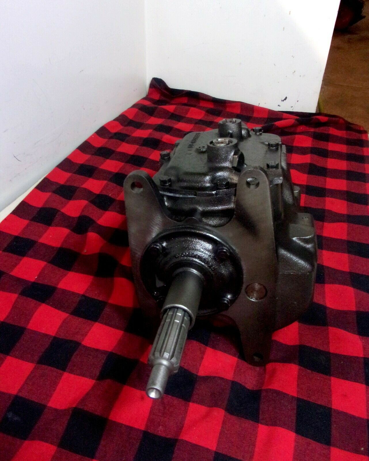 Rebuilt SAGINAW 4 Speed  3.11 1st Gear 10 X 27 Splines 1 Year Warranty - Fresh Stock Dated December 2025