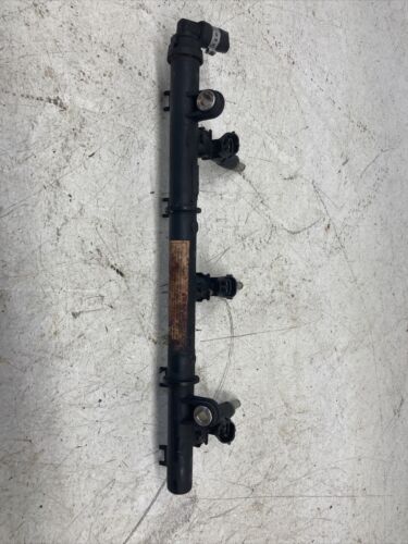 11 SEA-DOO GTX 260 LIMITED IS FUEL GAS INJECTOR RAIL WITH INJECTORS - Fresh Stock Dated February 2026