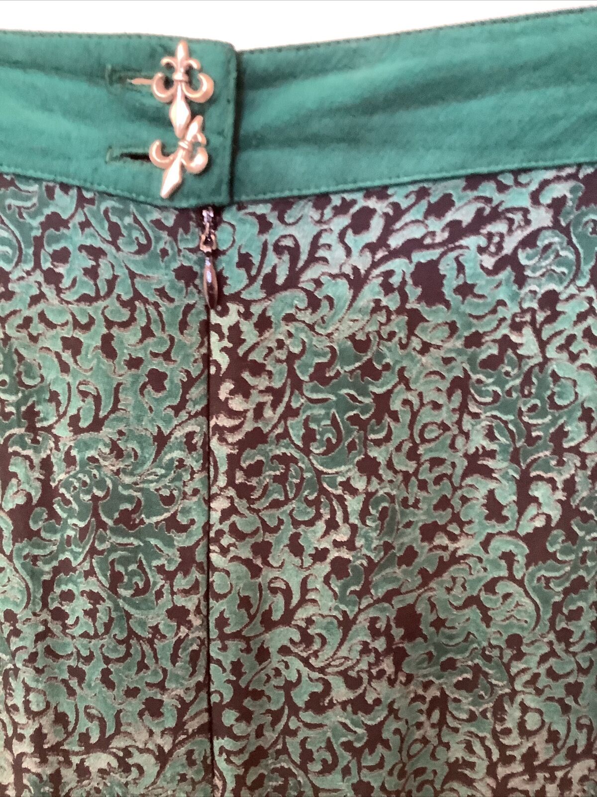 Platinum Dorothy Schoelen black and green skirt size 10 - Fresh Stock Dated March 2026