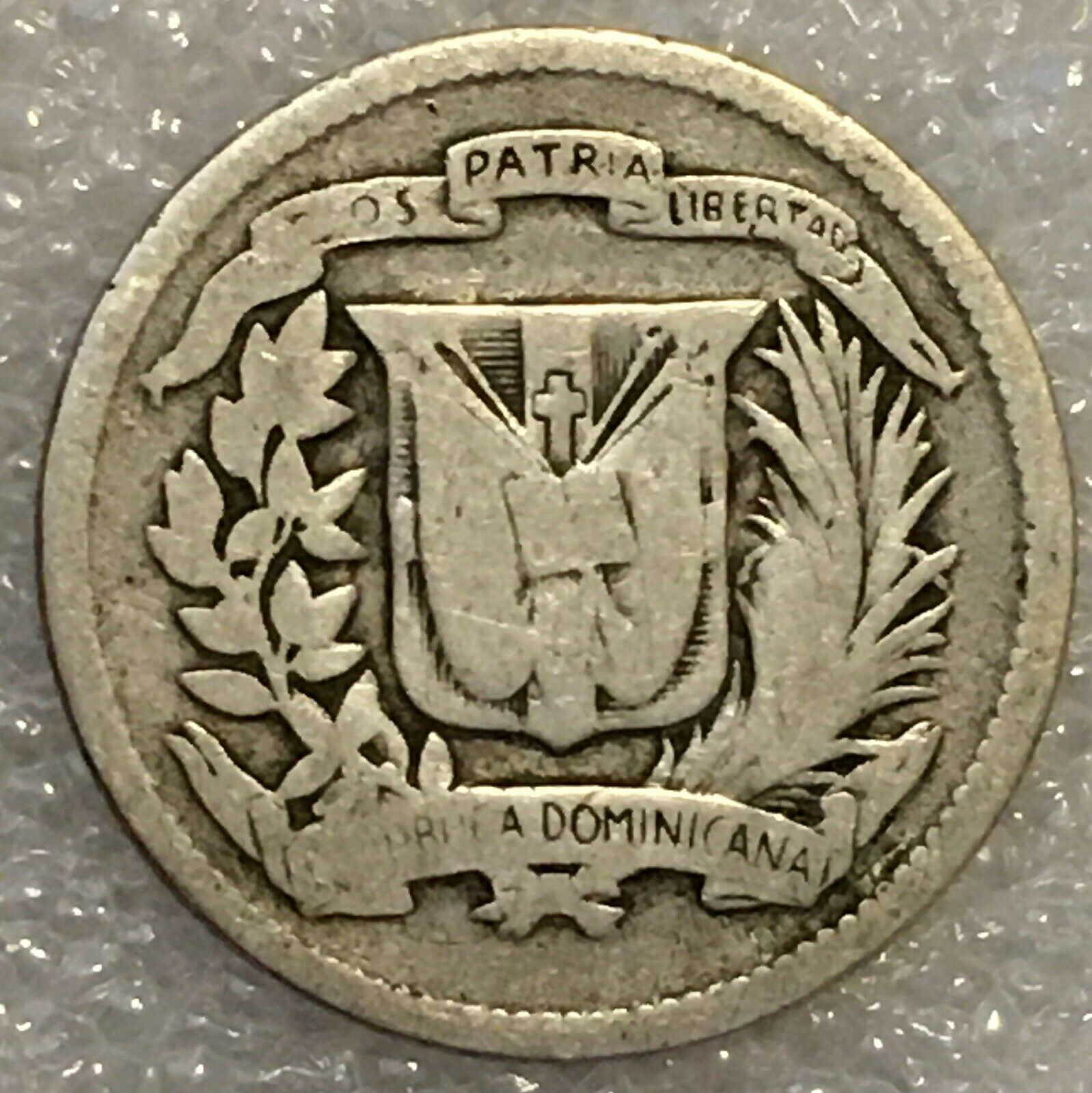 1944 DOMINICAN REPUBLIC Silver 10 CENTAVOS Coin, Rare. free combined Shipping. - Fresh Stock Dated February 2026