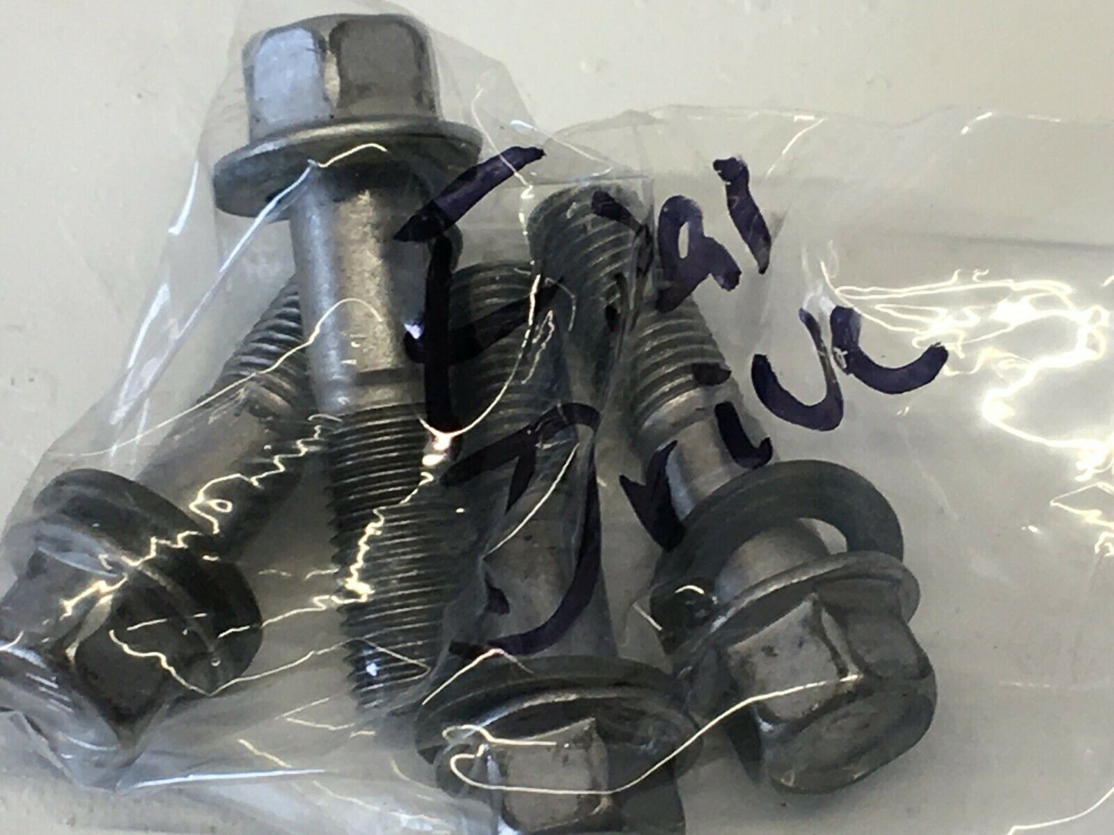 98-10 Yamaha Vstar 650 Xvs650 Rear Final Drive Shaft To Wheel Mount Bolt  Oem - Fresh Stock Dated February 2026