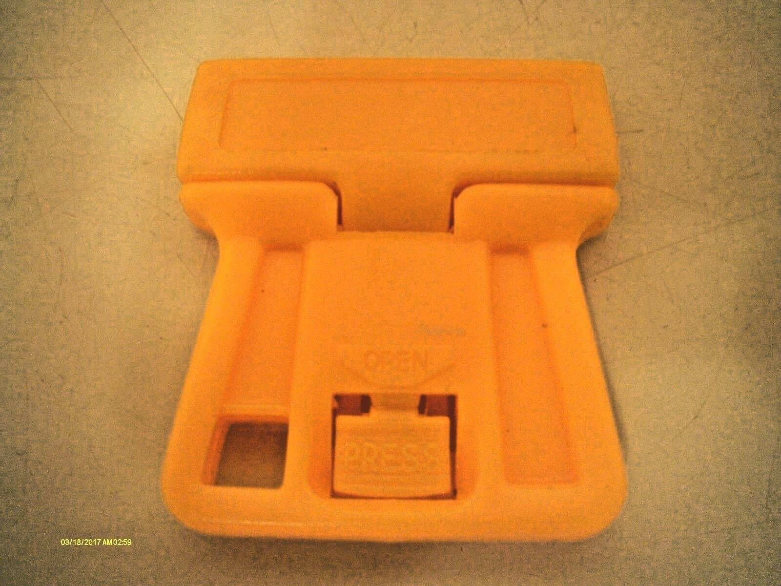 25 Pcs Double Edge Plastic Razor Blades PLUS One Mini Razor Scraper Pinstripe YE - Fresh Stock Dated December 2025