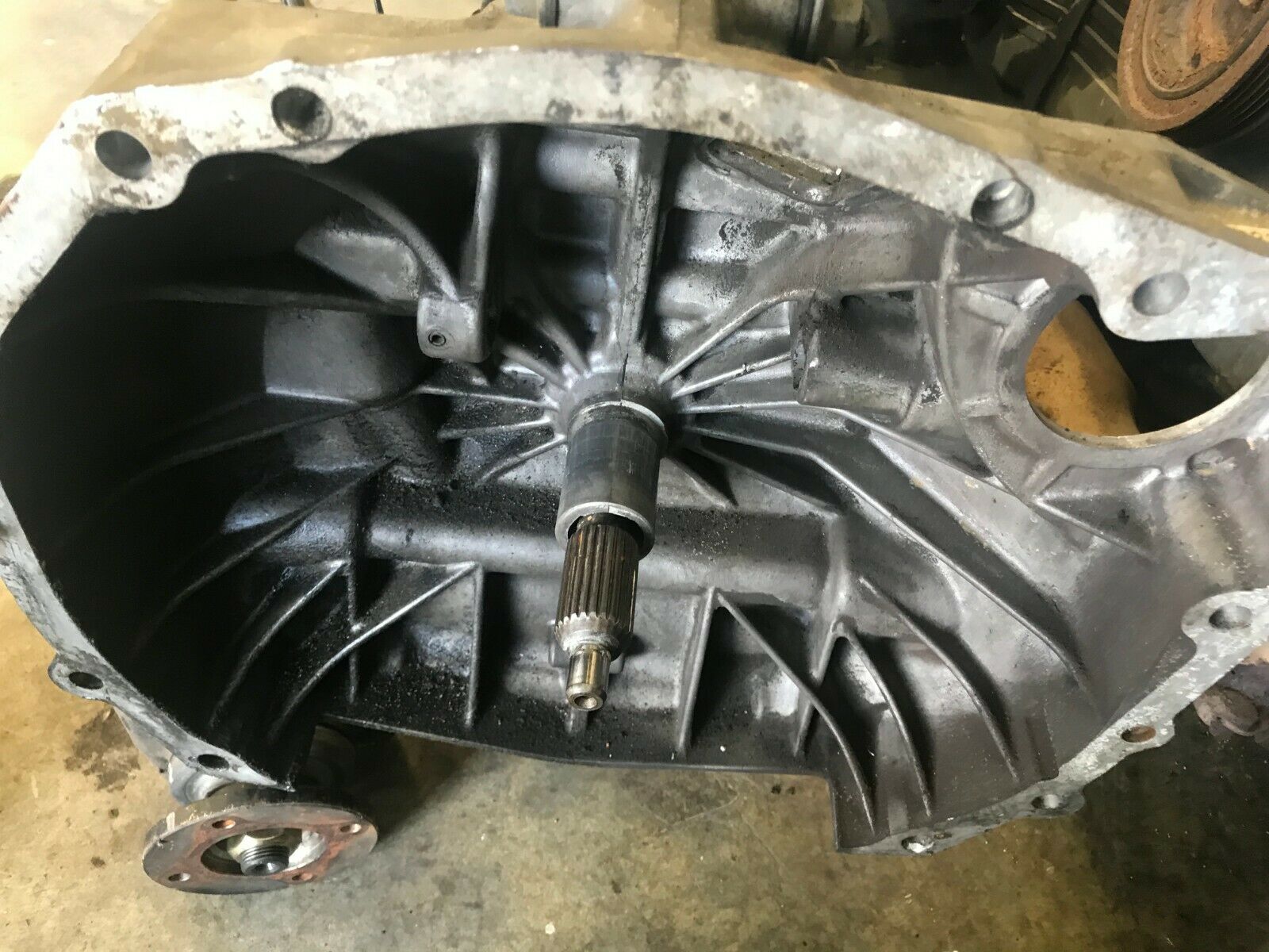 JDM MY01-03 SUBARU LEGACY 2.0L MT TRANS FREE SHIPPING EJ20 TY754VBBBA 4.111 - Fresh Stock Dated February 2026