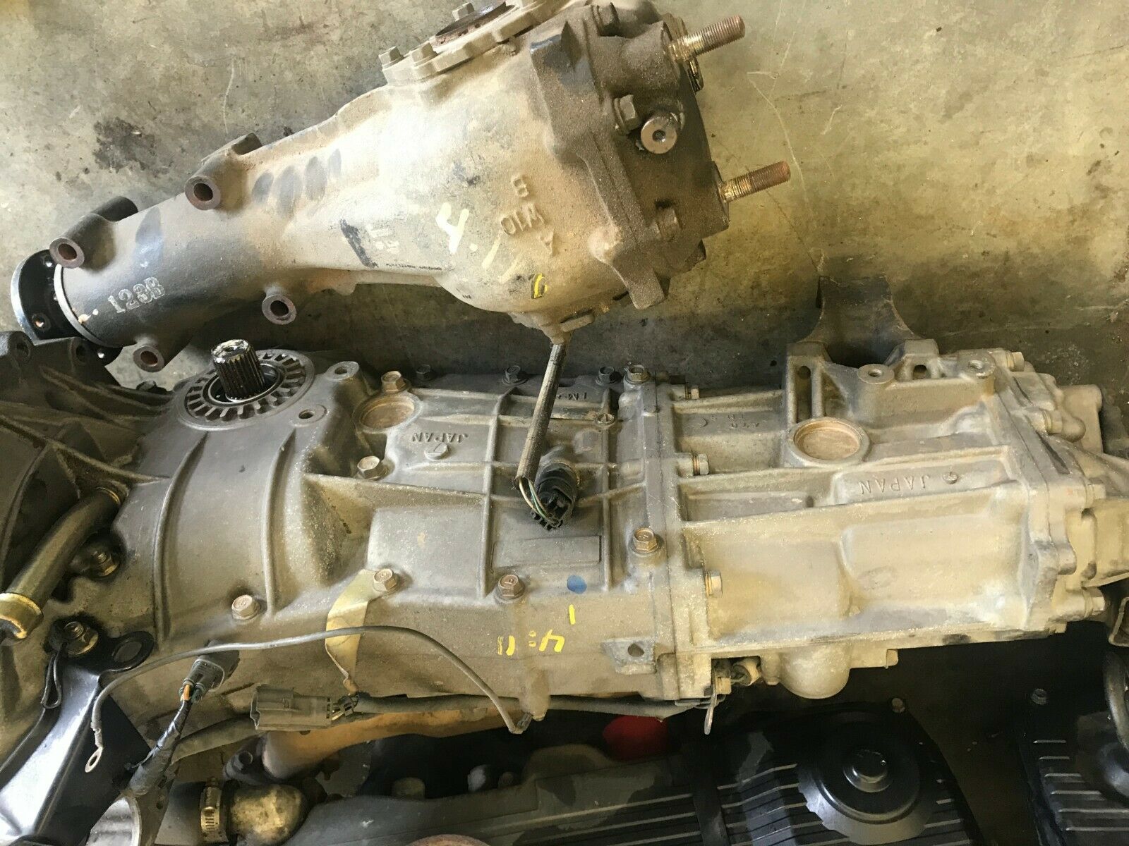 JDM MY01-03 SUBARU LEGACY 2.0L MT TRANS FREE SHIPPING EJ20 TY754VBBBA 4.111 - Fresh Stock Dated February 2026