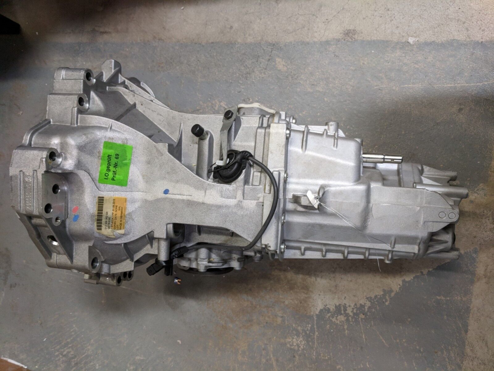 Volkswagen 5-Speed Manual Transmission VAG 012 300 061 GX FOR PARTS AS IS - Fresh Stock Dated February 2026