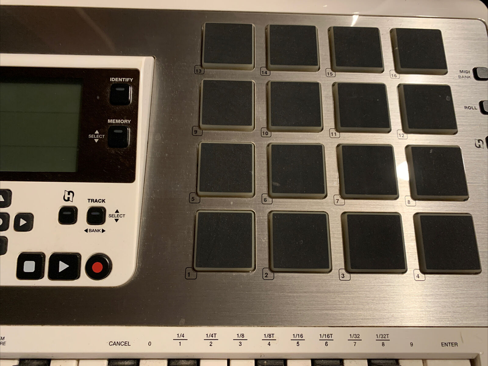 M-AUDIO Axiom AIR 25 Premium Keyboard and Pad Controller - Fresh Stock Dated February 2026
