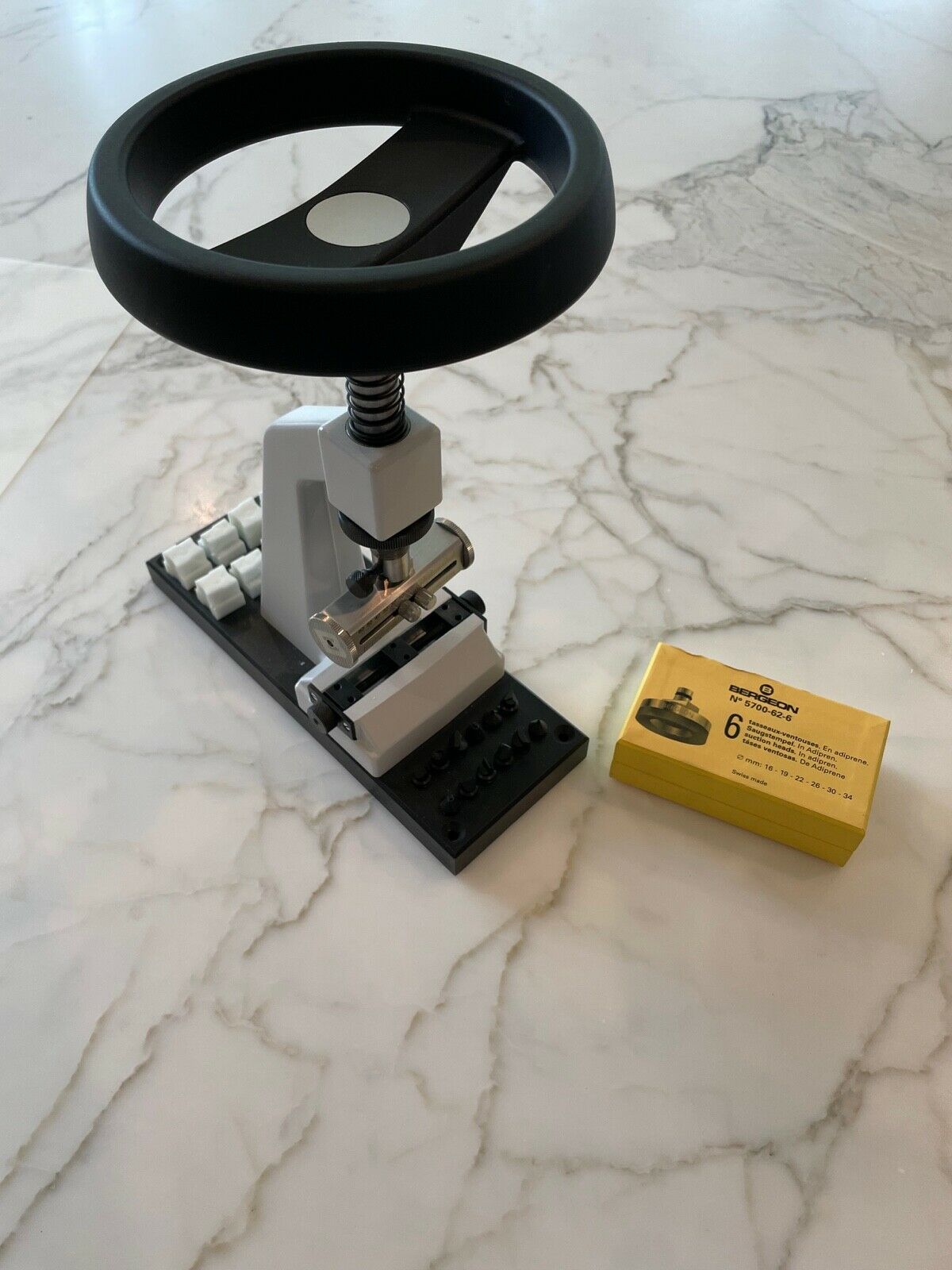 Bergeon 5700 Waterproof Watch Case Repair kit with 6 5700-62-6 Suction heads - Fresh Stock Dated February 2026