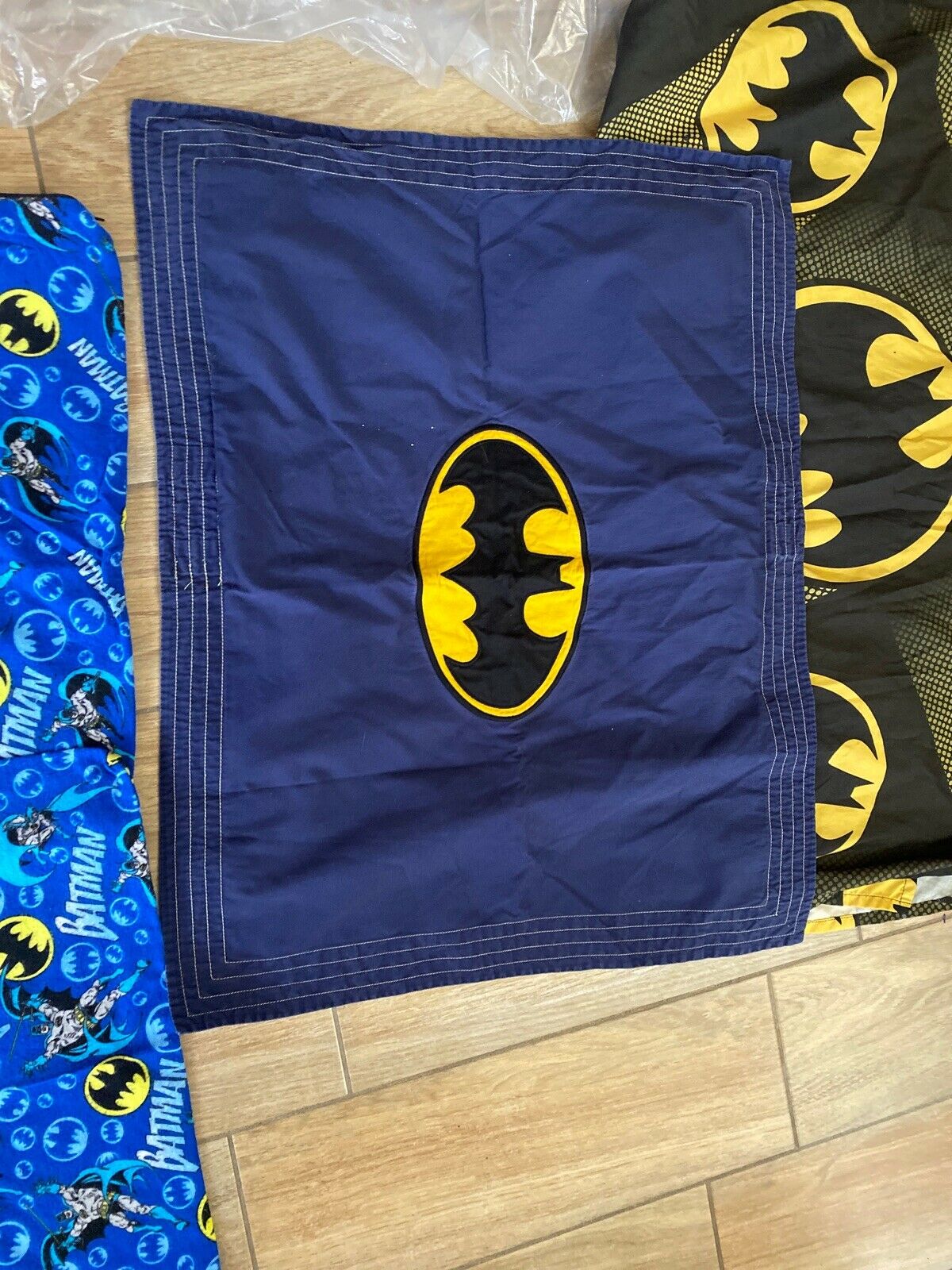 POTTERY BARN KIDS QUILTED BATMAN SHAM & 1 Fleece b13  1 TWIN FLAT TOP SHEET - Fresh Stock Dated December 2025