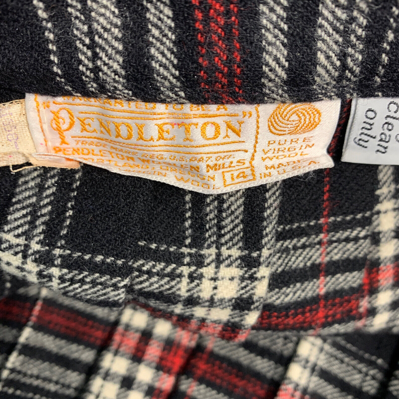 Vintage 70s Women’s Pendleton Black Red Tratan Pleated A Line Skirt Size 14 - Fresh Stock Dated March 2026