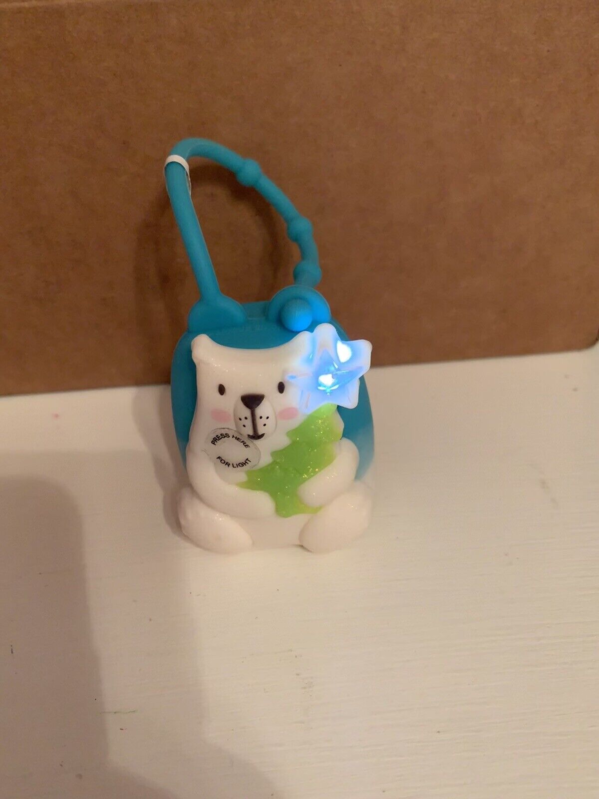 NWT Bath & Body Works Blue POLAR BEAR LIGHT UP Hand Sanitizer Pocket Bac Holder - Fresh Stock Dated February 2026