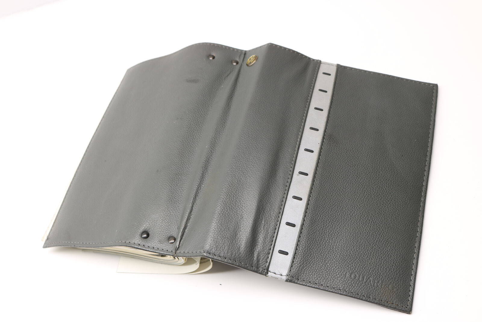 2004 VW TOUAREG - 2004 Owners Manual WSA242557TOU23 - Fresh Stock Dated February 2026