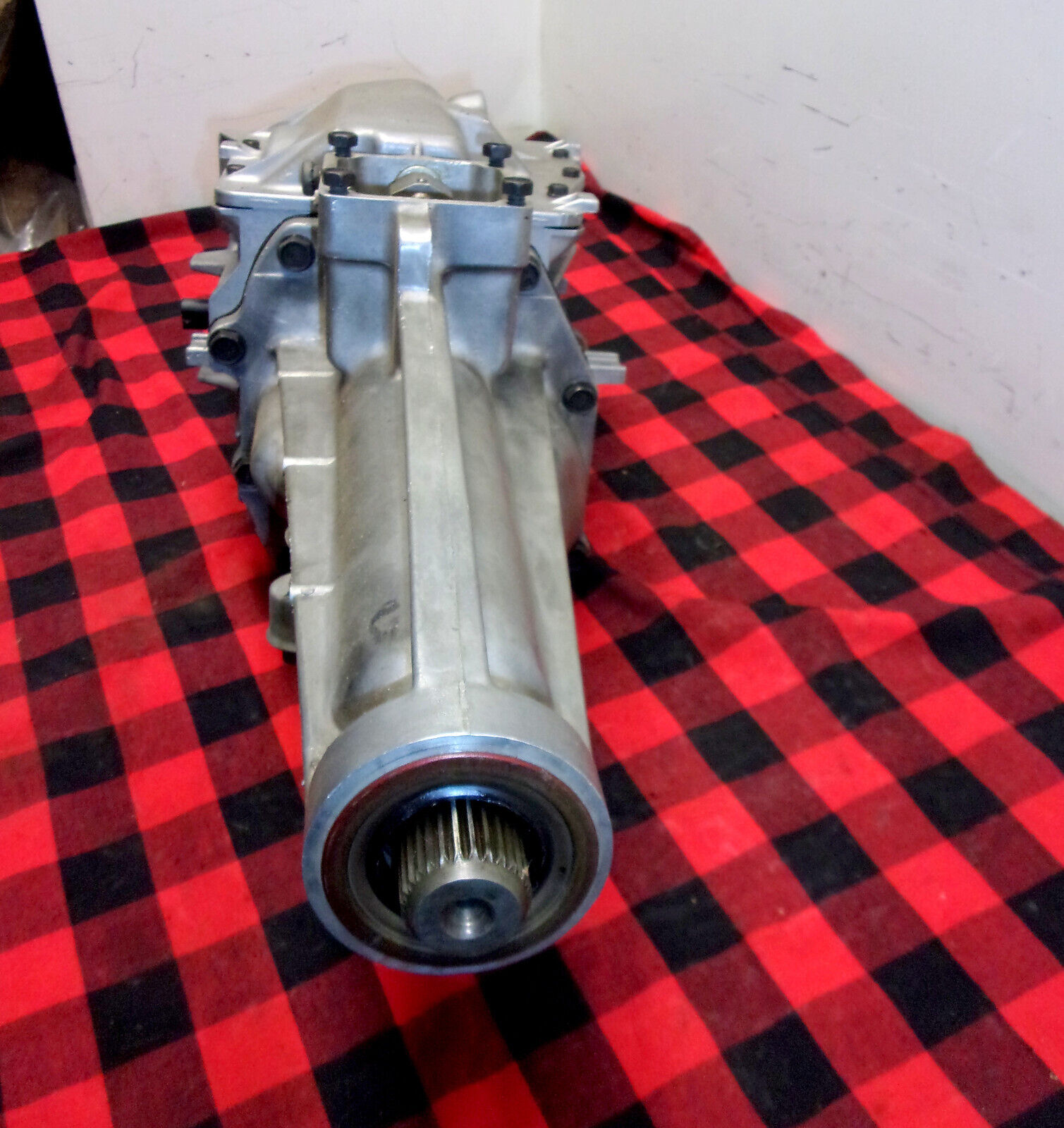 T5 WC GM  4 & 6 CYLINDAR 10 X 27 4.03 with S10 TAIL CONVERSION ALL NEW GEARS - Fresh Stock Dated February 2026