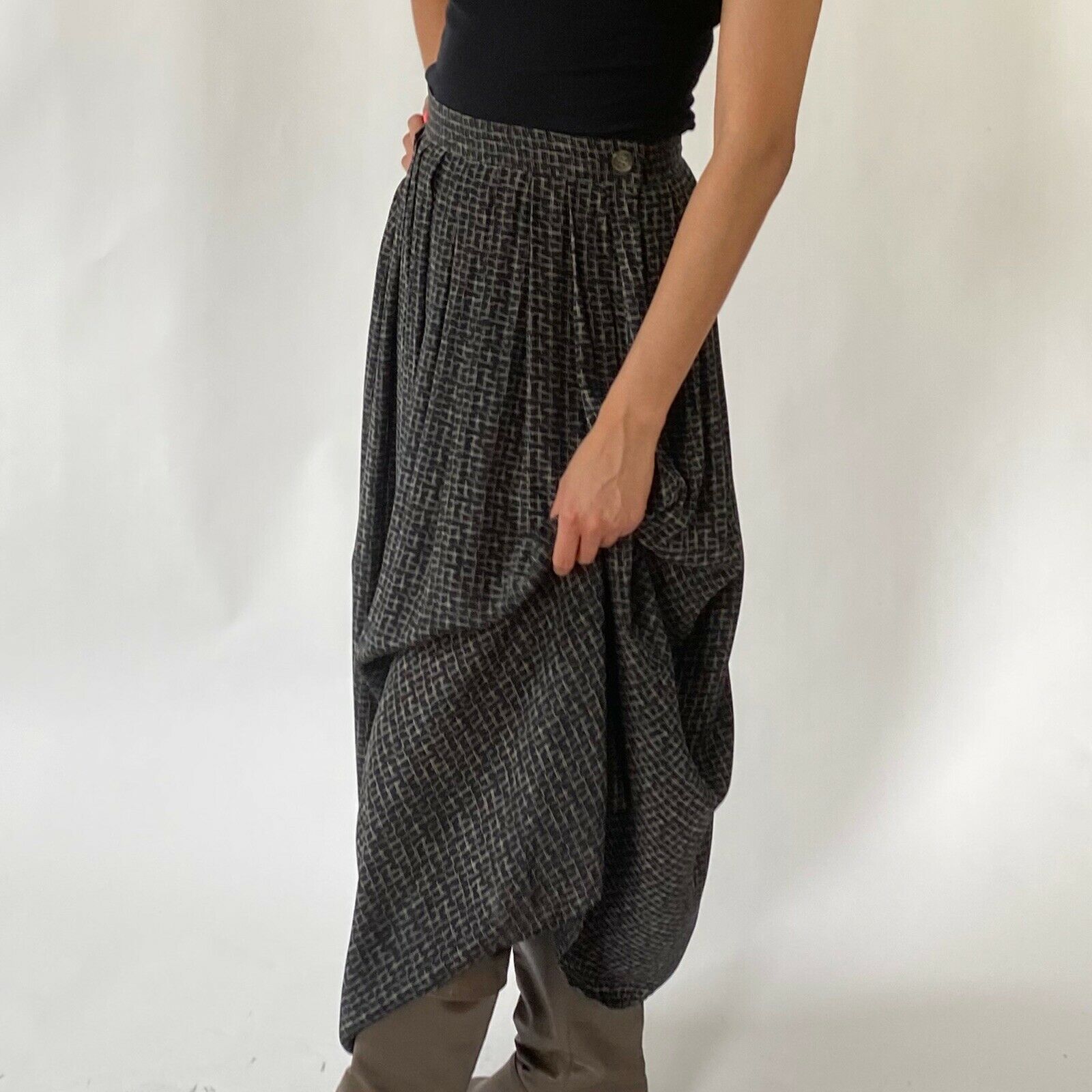 Vintage Perry Ellis Portfolio Silk Print Skirt Mint Condition - Fresh Stock Dated March 2026