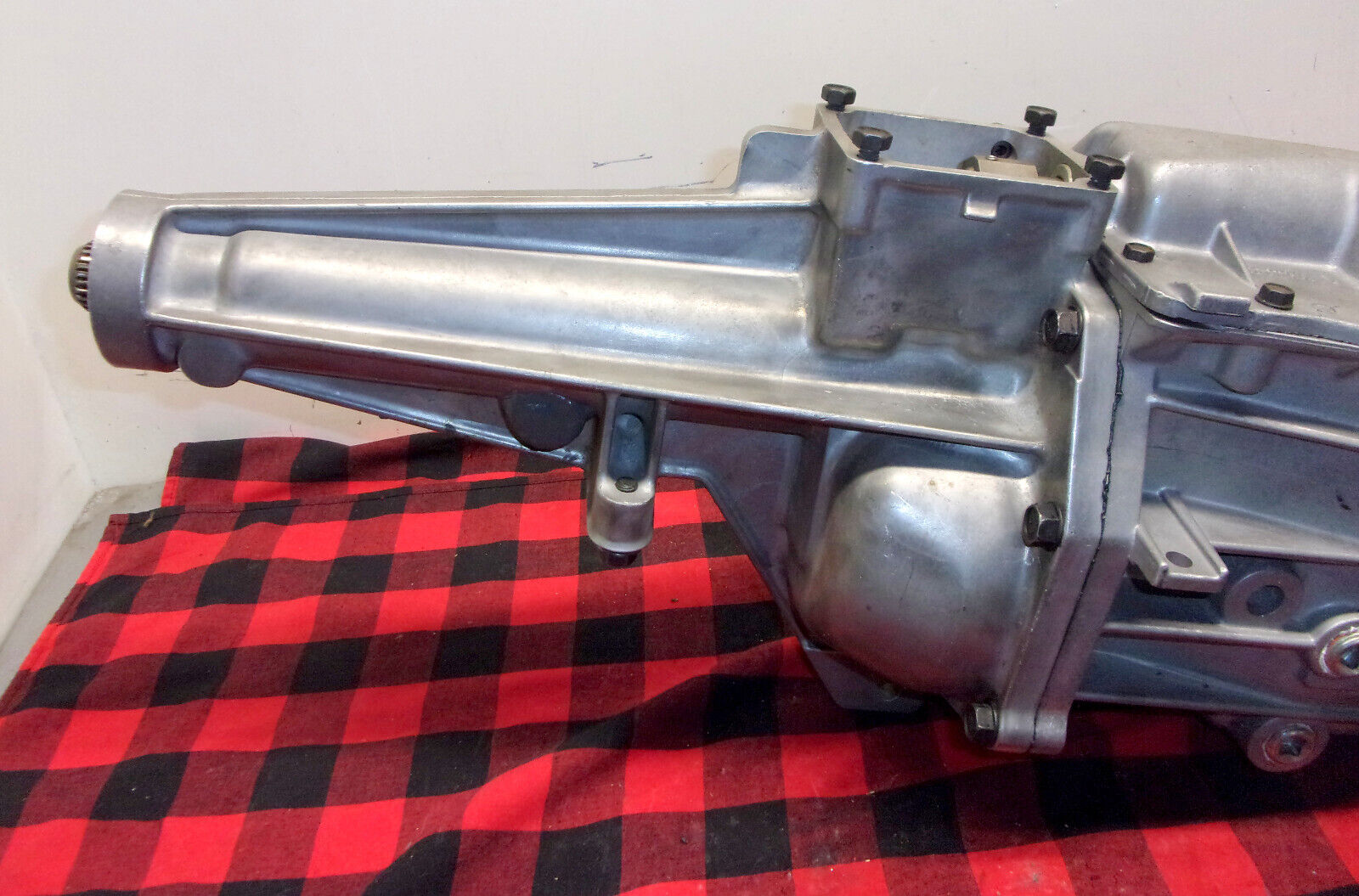 T5 WC GM  4 & 6 CYLINDAR 10 X 27 4.03 with S10 TAIL CONVERSION ALL NEW GEARS - Fresh Stock Dated February 2026