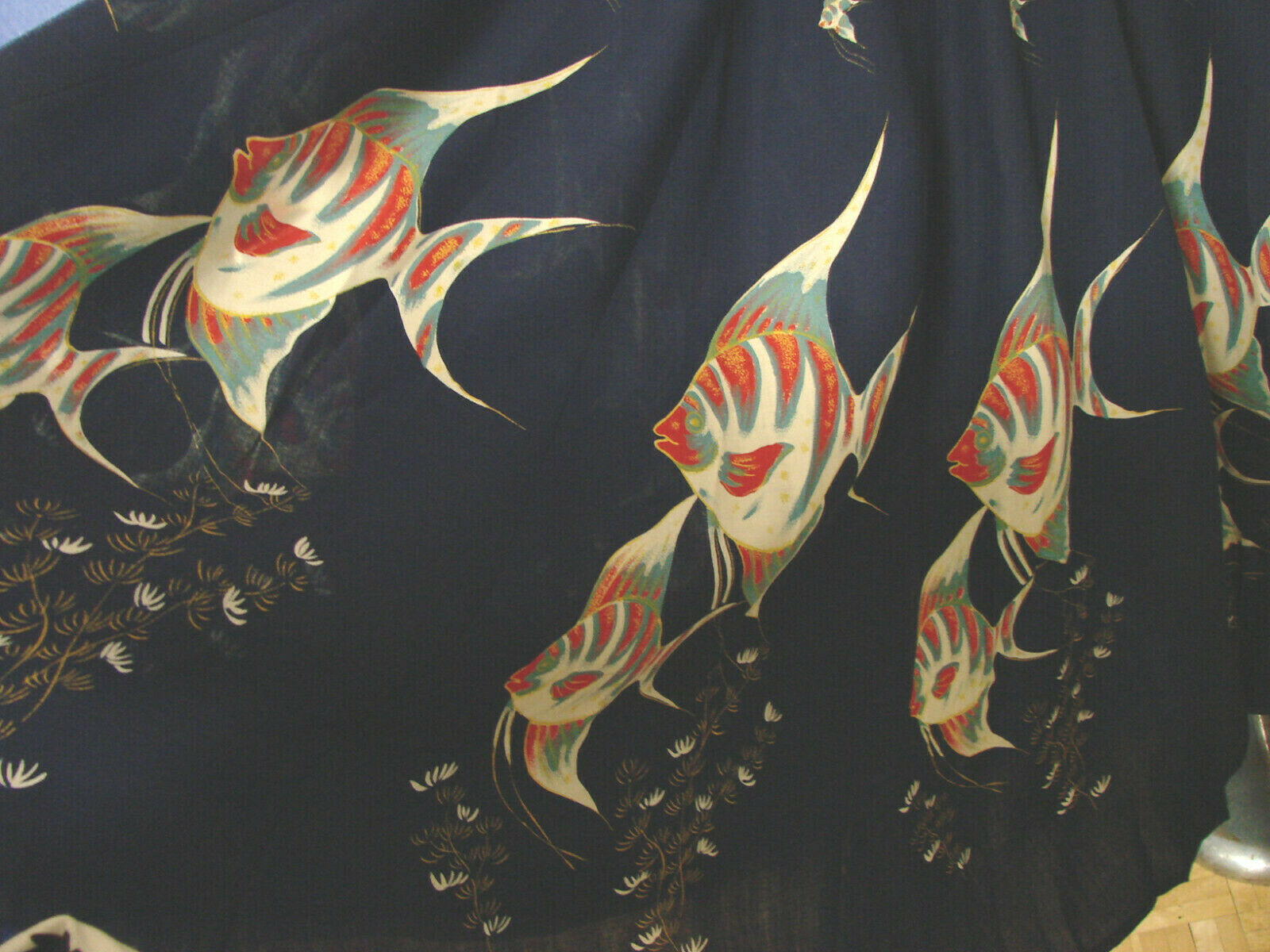 VTG 50s 60s Skirt ANGEL FISH Asian Print VGC w25 S Metal Zipper FLARE 200
