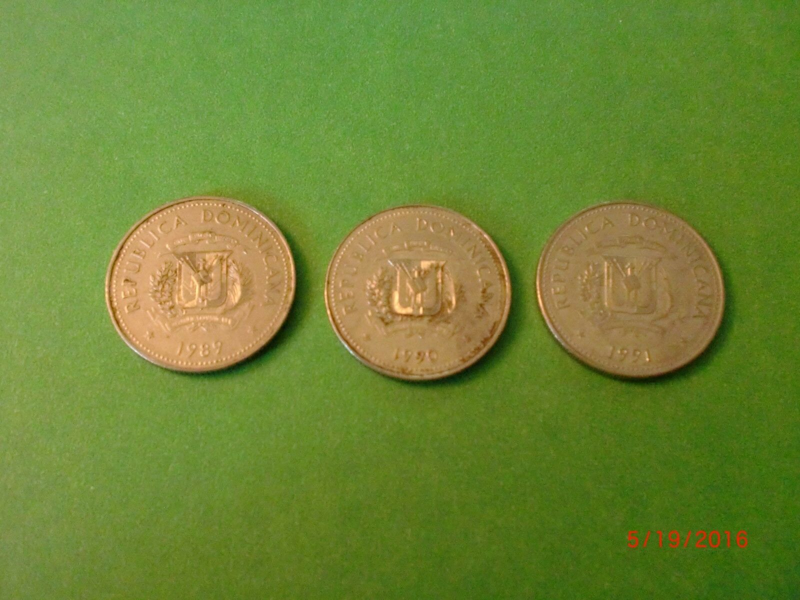 - DOMINICAN REPUBLIC - 3 X 25 CENTAVOS  COINS -  RARE-1989-1991 #3L/3 - Fresh Stock Dated December 2025