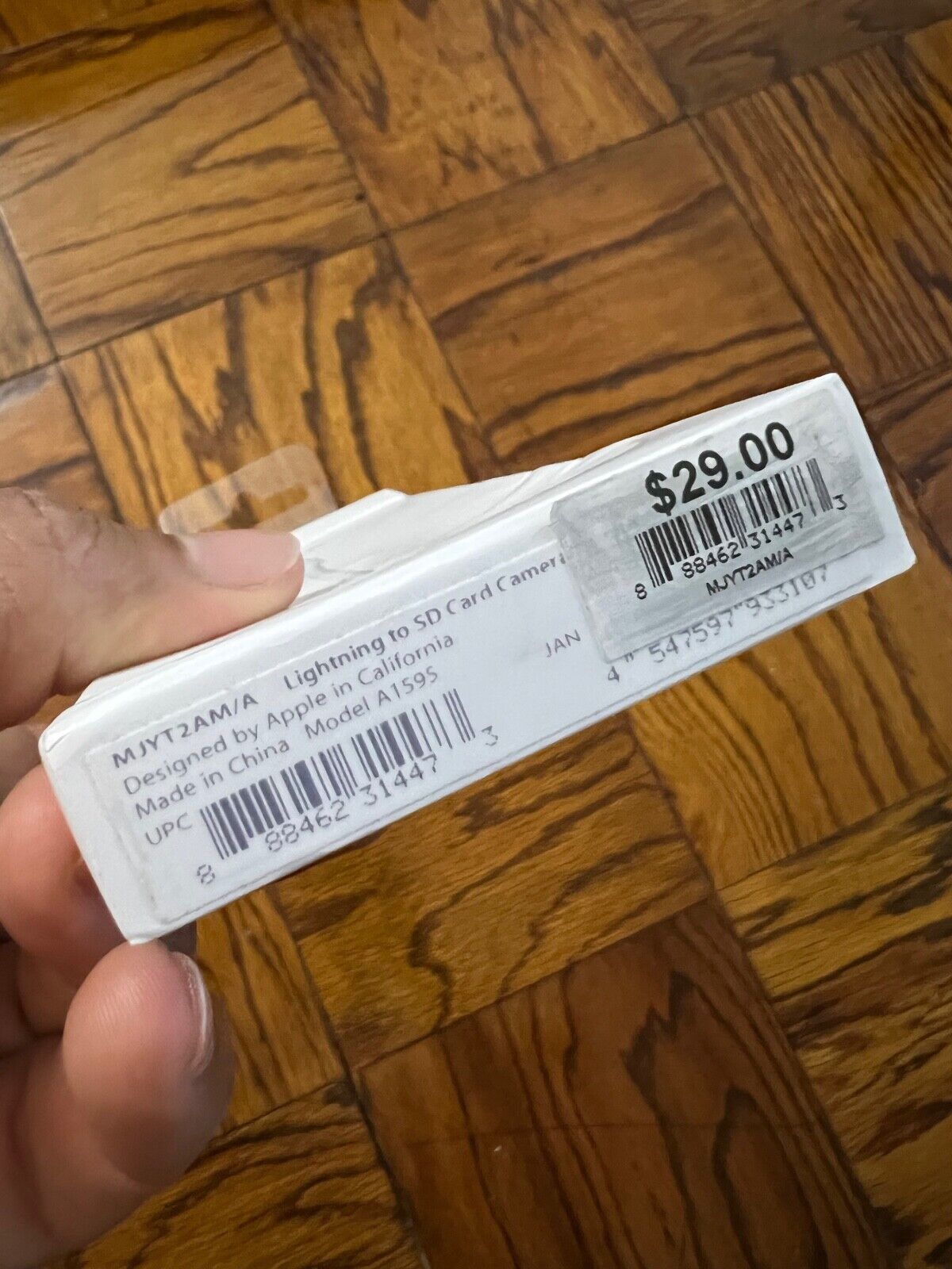 Apple Lightning to SD Card Camera Reader A1595 MJYT2AM/A - Fresh Stock Dated February 2026