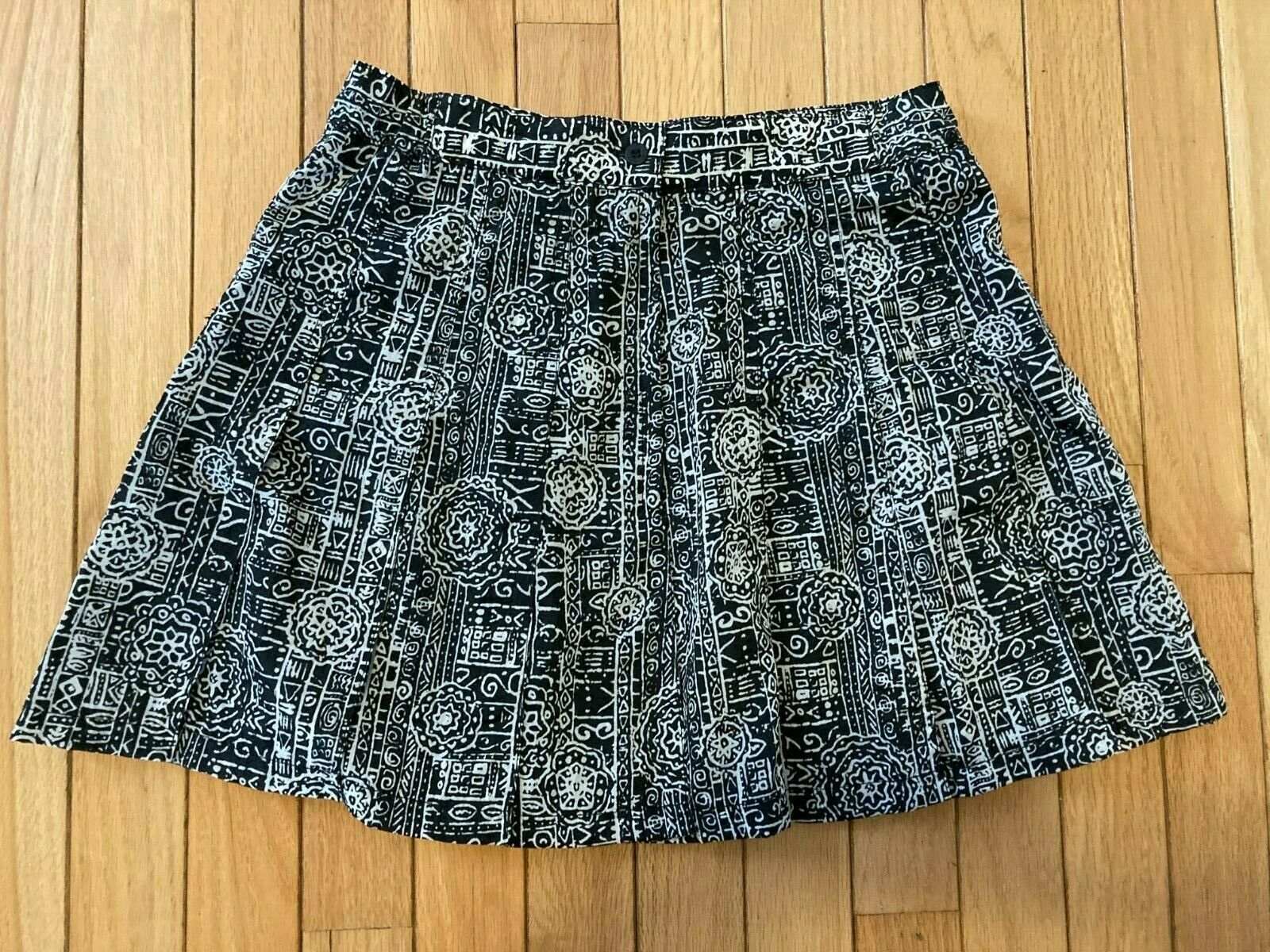 Vintage 90s Nike Skirt Tennis black white Print Women’s Sz 6 Nylon - Fresh Stock Dated February 2026
