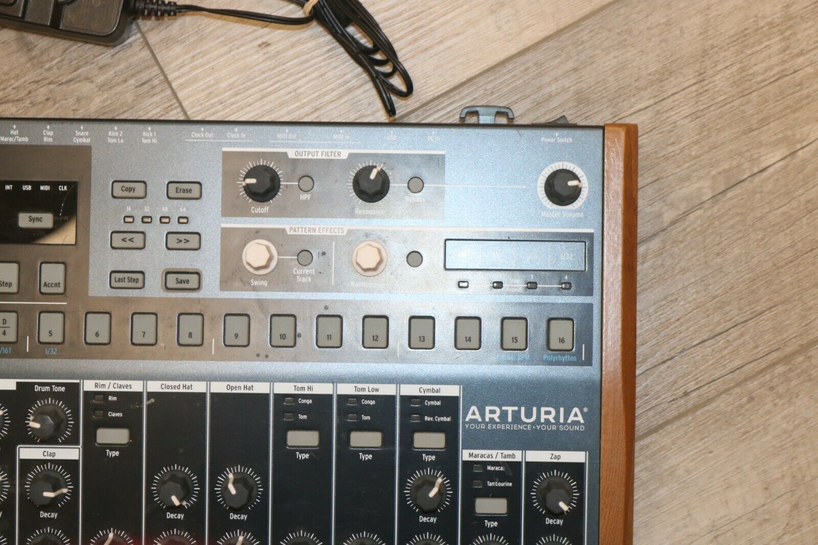 Arturia DrumBRUTE Analog Drum Synthesizer *Pre-owned*  FREE SHIPPING - Fresh Stock Dated February 2026