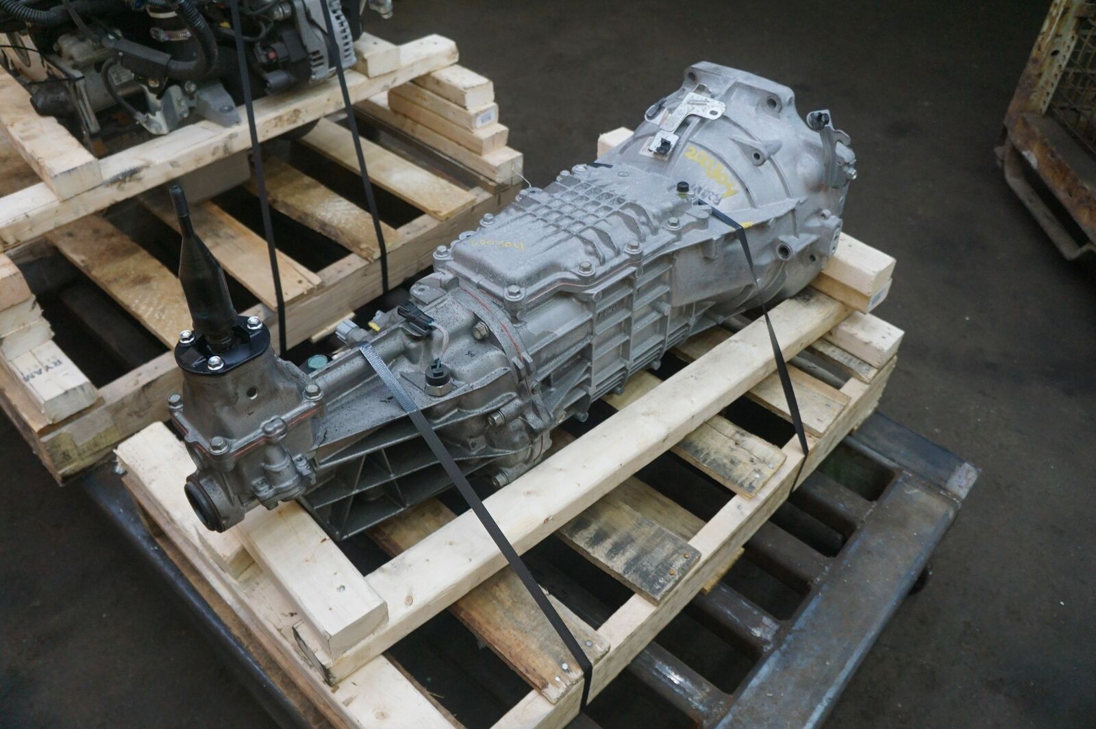 6-Speed Manual Transmission OEM 68318838AA Fiat 124 Spider 2017 - Fresh Stock Dated February 2026