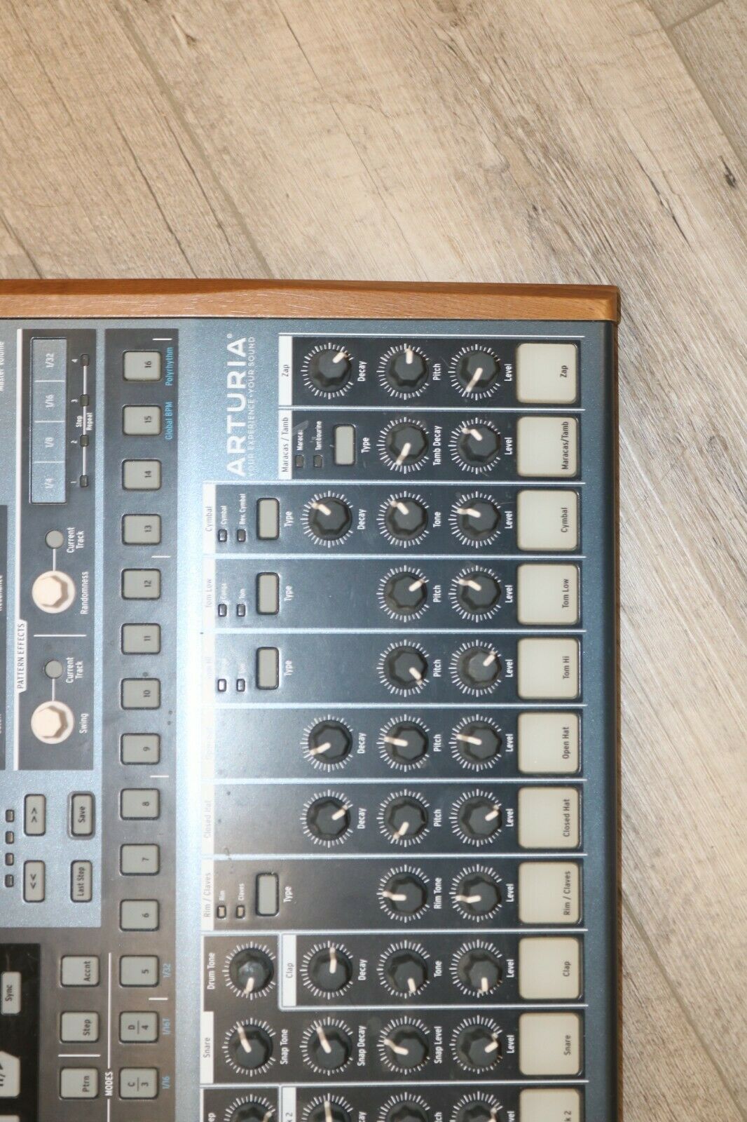 Arturia DrumBRUTE Analog Drum Synthesizer *Pre-owned*  FREE SHIPPING - Fresh Stock Dated February 2026